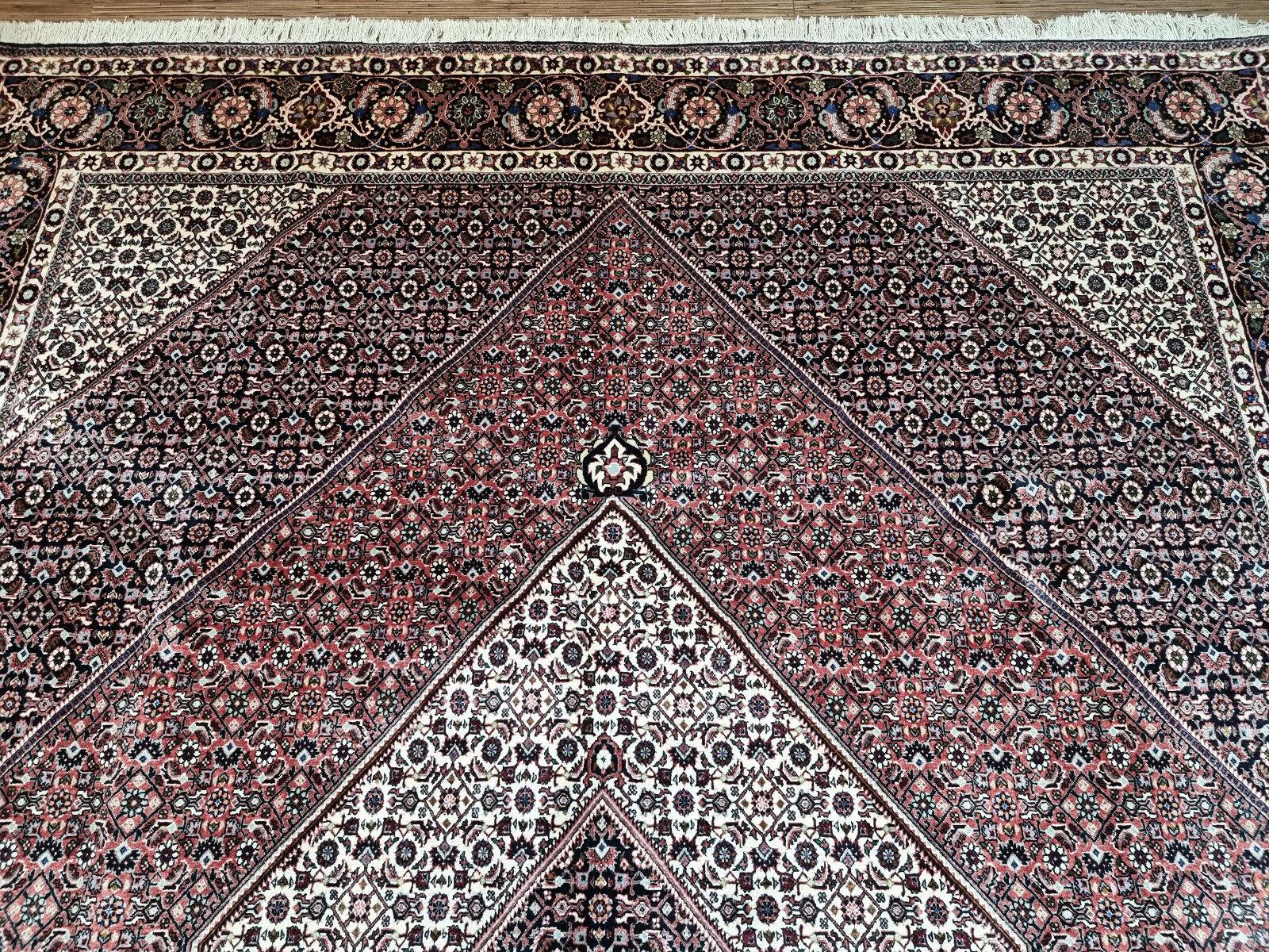 Handgefertigter Bidjar-Teppich im persischen Stil im Vintage-Stil 8.2' x 11,2', 1970er Jahre - 1D71 (Ende des 20. Jahrhunderts) im Angebot