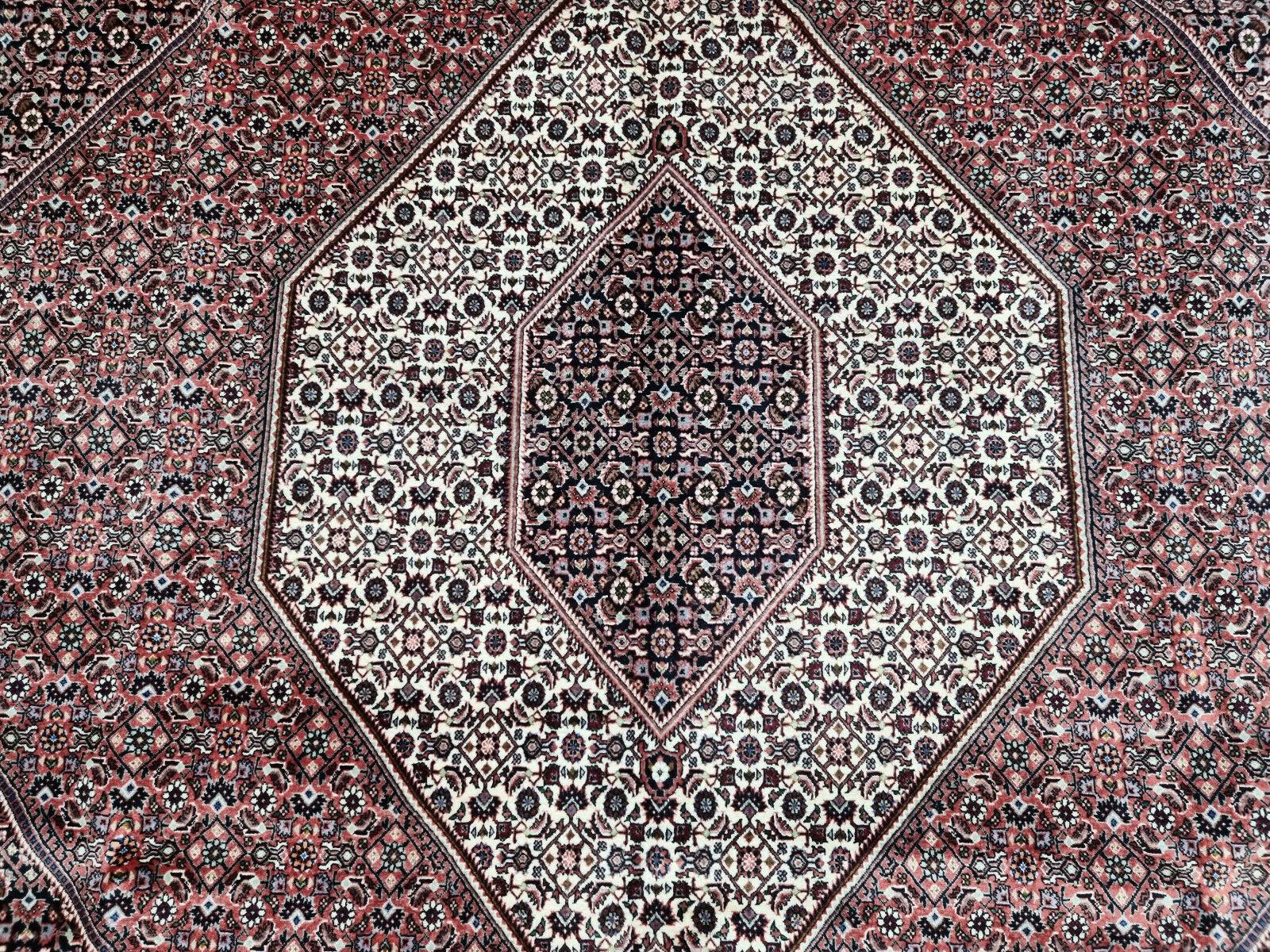 Handgefertigter Bidjar-Teppich im persischen Stil im Vintage-Stil 8.2' x 11,2', 1970er Jahre - 1D71 im Angebot 1