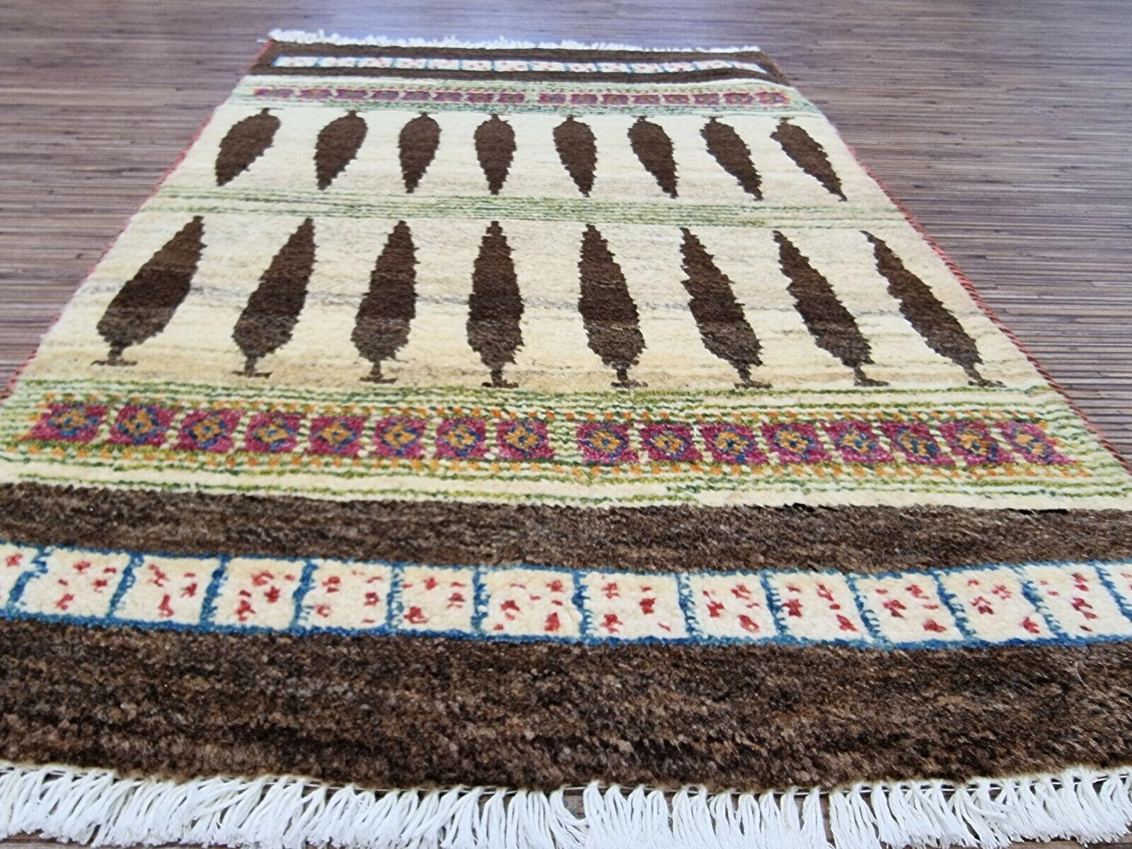 Handmade Vintage Persian Style Gabbeh Rug 1.8' x 2.8', 1980s - 1D121 For Sale 2