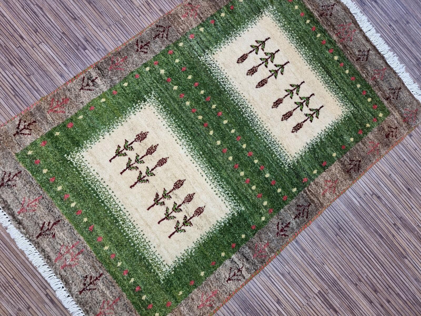 Handmade Vintage Persian Style Gabbeh Rug 1.8' x 2.9', 1980s - 1D113 For Sale 3