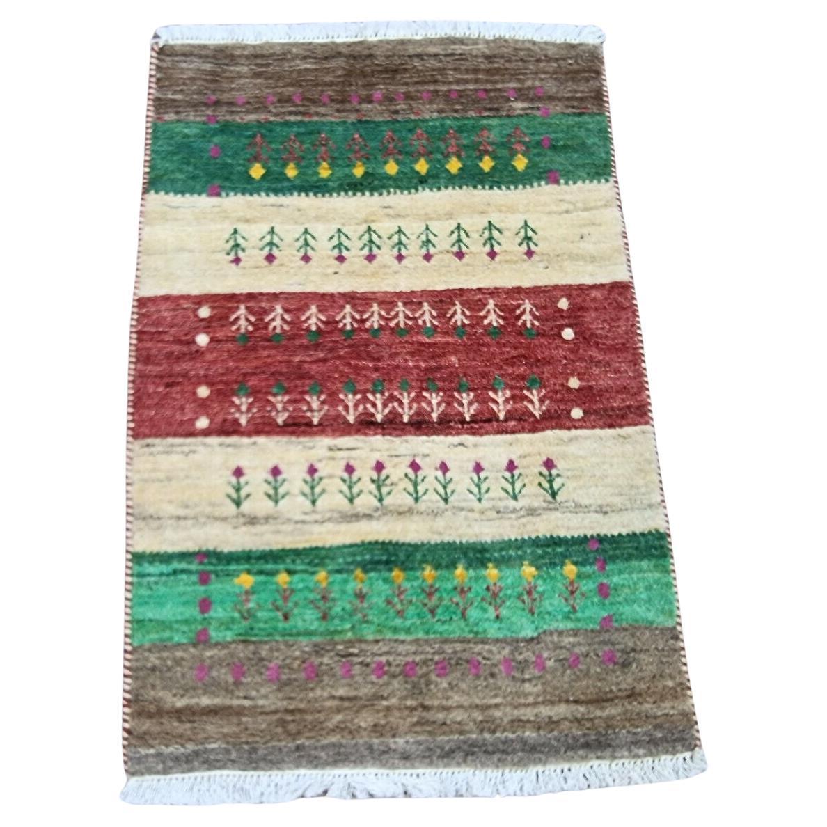 Handgefertigter Gabbeh-Teppich im persischen Stil 2' x 3', 1980er Jahre - 1D120