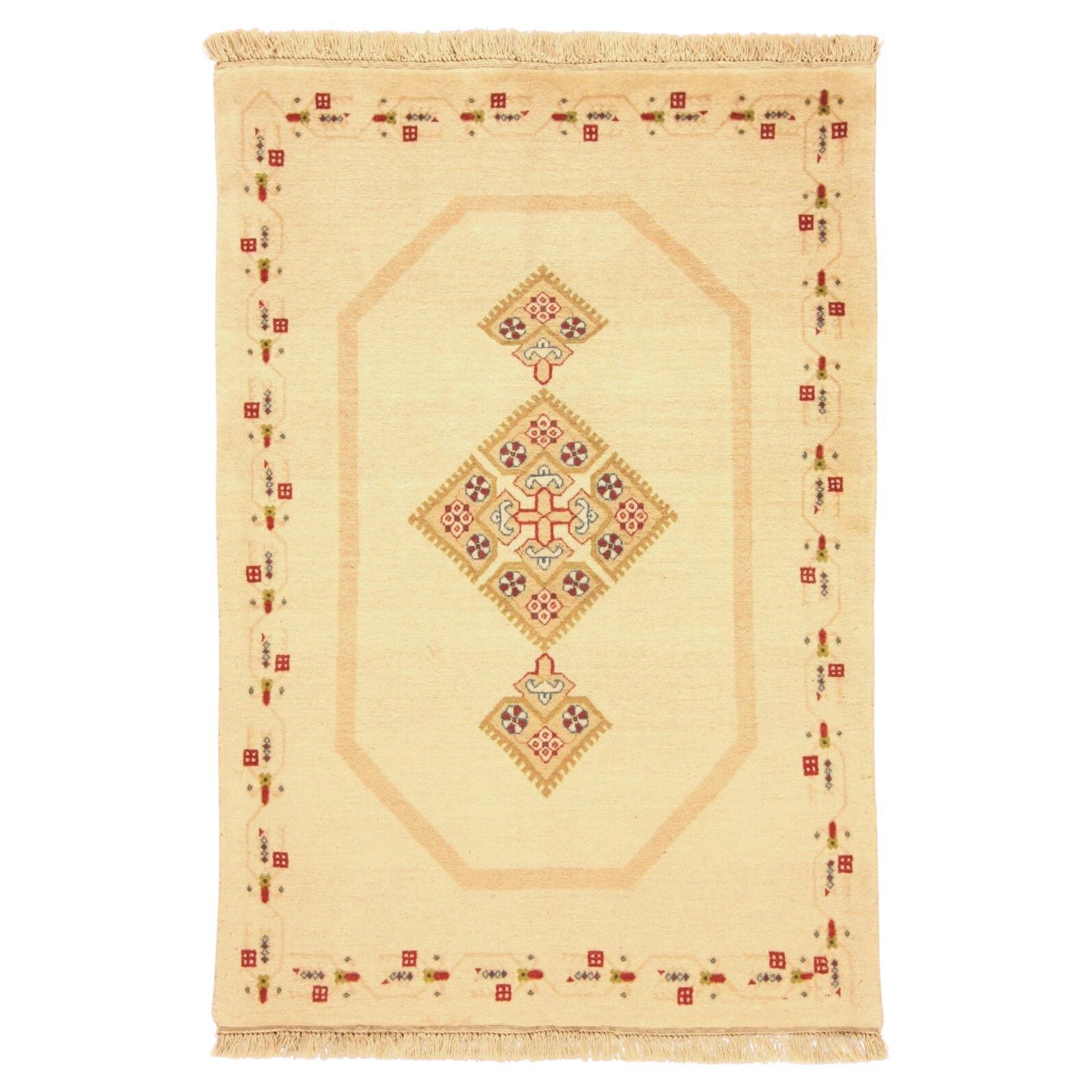 Handgefertigter Gabbeh-Teppich im persischen Vintage-Stil 3.3' x 4,8', 1970er Jahre - 1T25