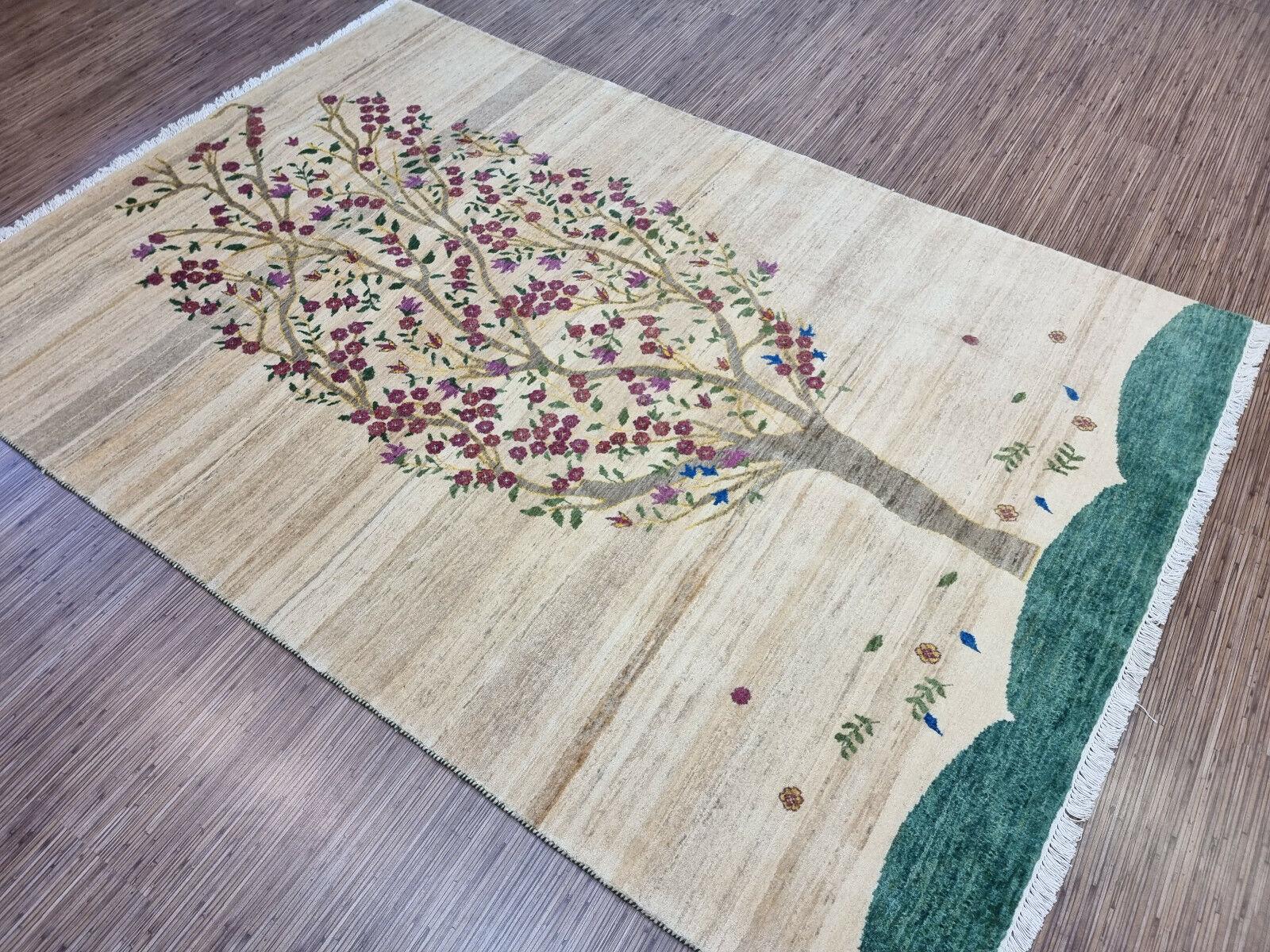 Annodato a mano Tappeto Gabbeh in stile persiano vintage fatto a mano 4,5' x 5,9', anni '80 - 1D108 in vendita