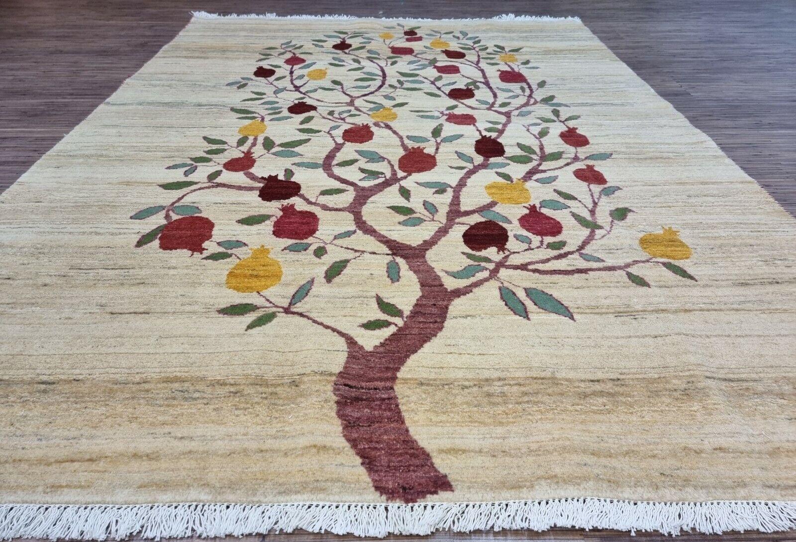 Handgefertigter Gabbeh-Teppich im persischen Stil im Vintage-Stil 4,7' x 6,4', 1970er Jahre - 1D82 (Handgeknüpft) im Angebot