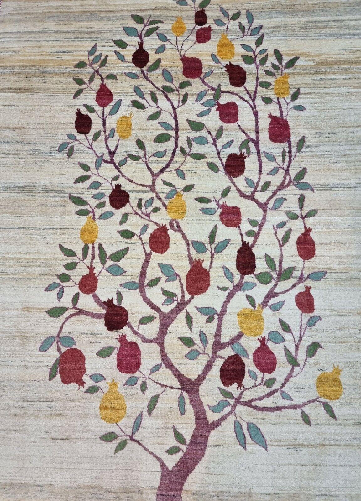 Handgefertigter Gabbeh-Teppich im persischen Stil im Vintage-Stil 4,7' x 6,4', 1970er Jahre - 1D82 (Wolle) im Angebot