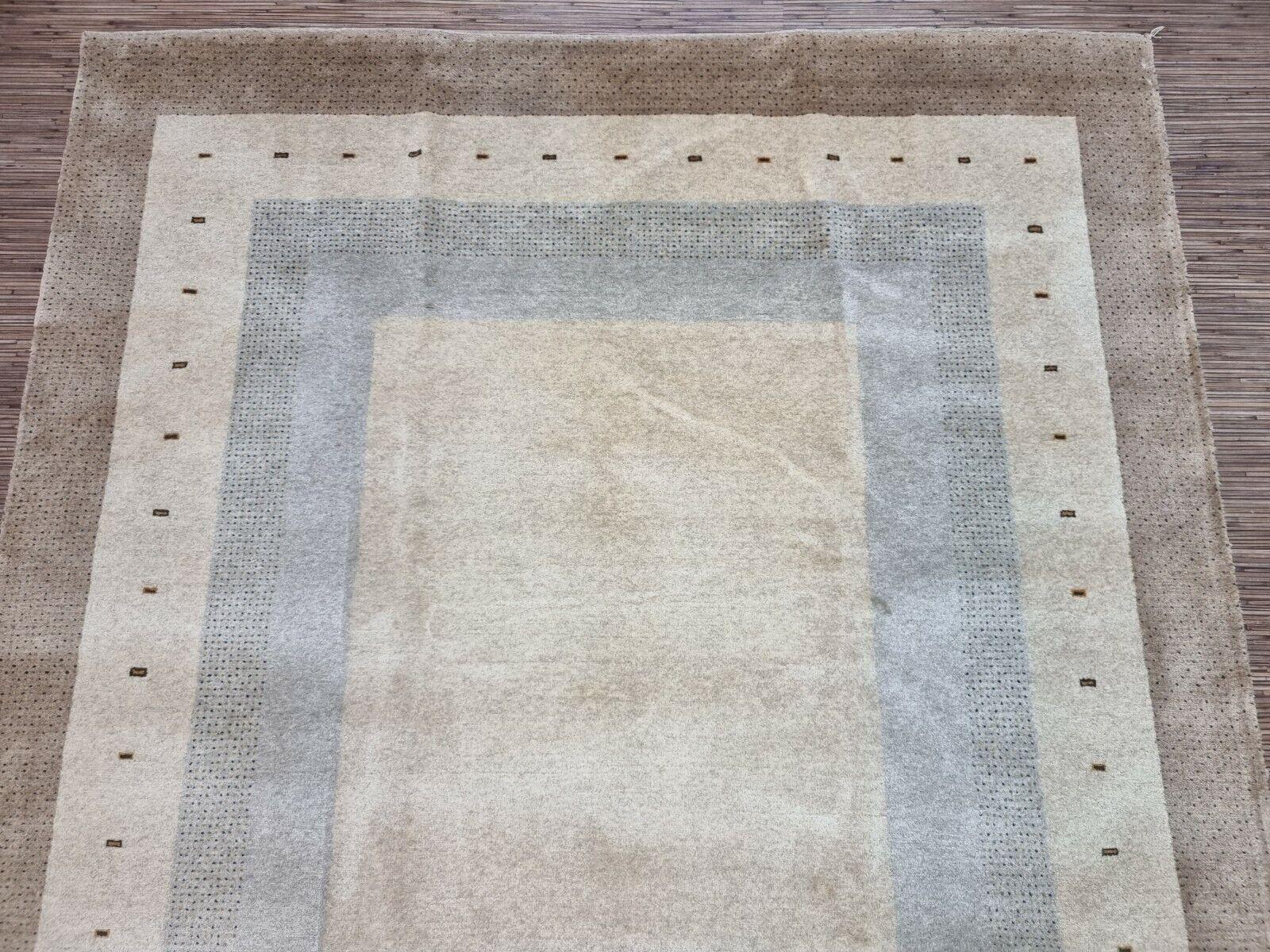 Handgefertigter Gabbeh-Teppich im persischen Stil im Vintage-Stil 5.6' x 8', 1970er Jahre - 1D61 (Wolle) im Angebot