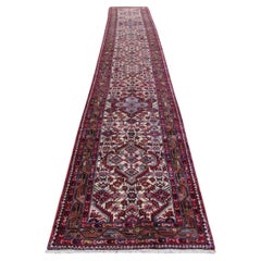 Tapis de couloir long Hamadan de style persan vintage fait à la main 2.8' x 18,8', 1970, 1Q47