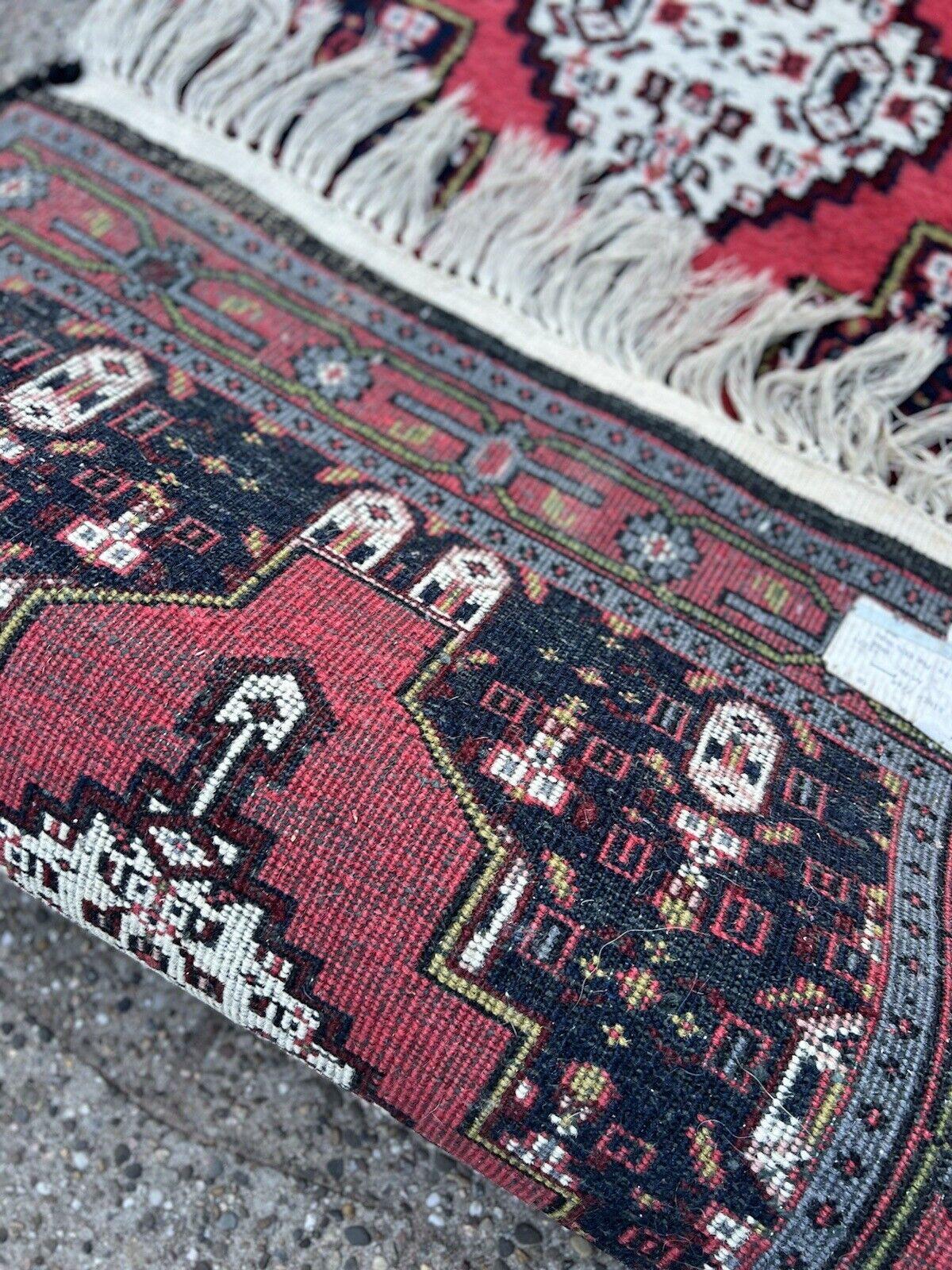 Handgefertigter Hamadan-Teppich im persischen Vintage-Stil 2.1' x 4.4', 1970er Jahre - 1S50 im Zustand „Gut“ im Angebot in Bordeaux, FR