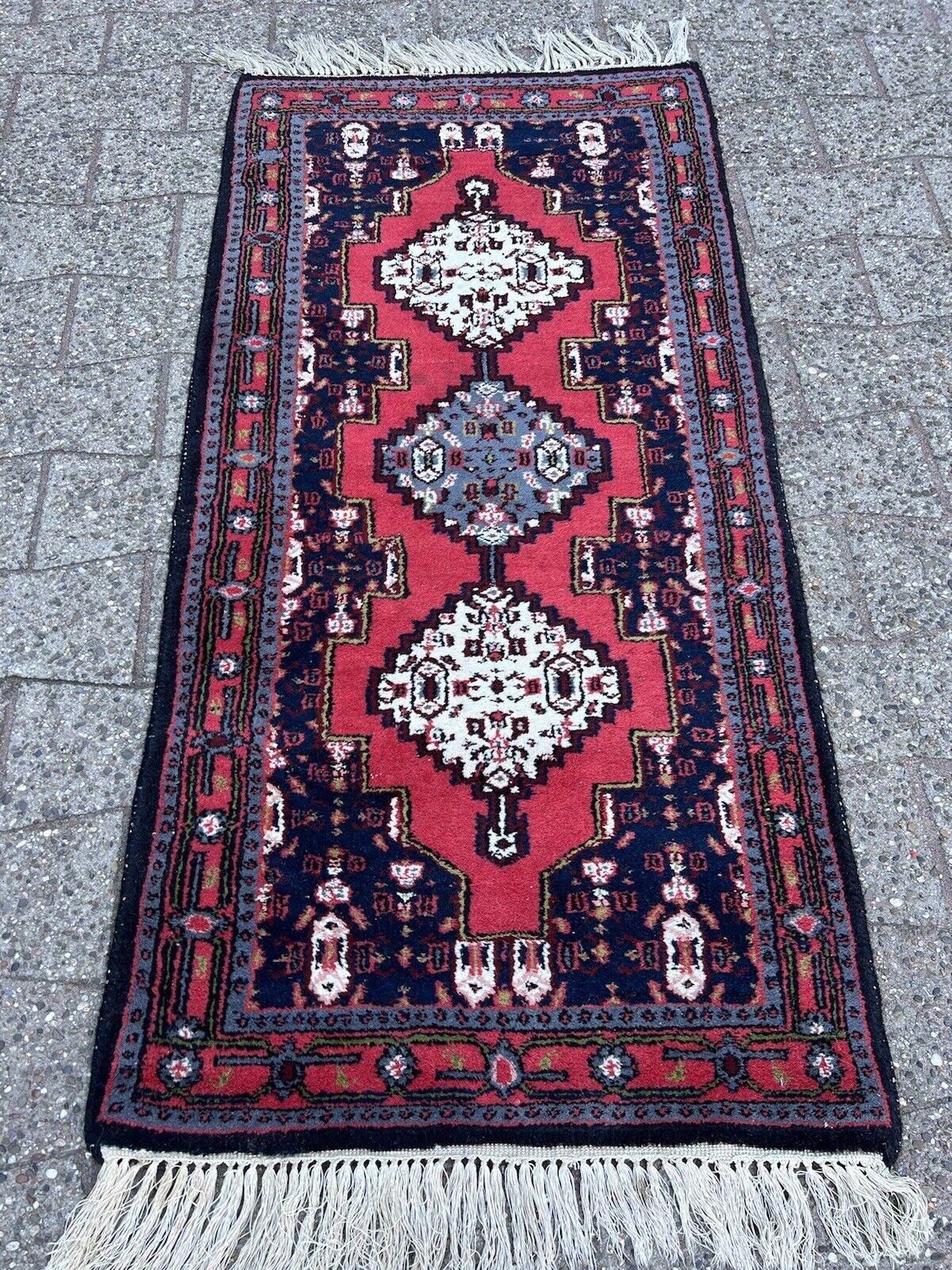 Handgefertigter Hamadan-Teppich im persischen Vintage-Stil 2.1' x 4.4', 1970er Jahre - 1S50 im Angebot 3