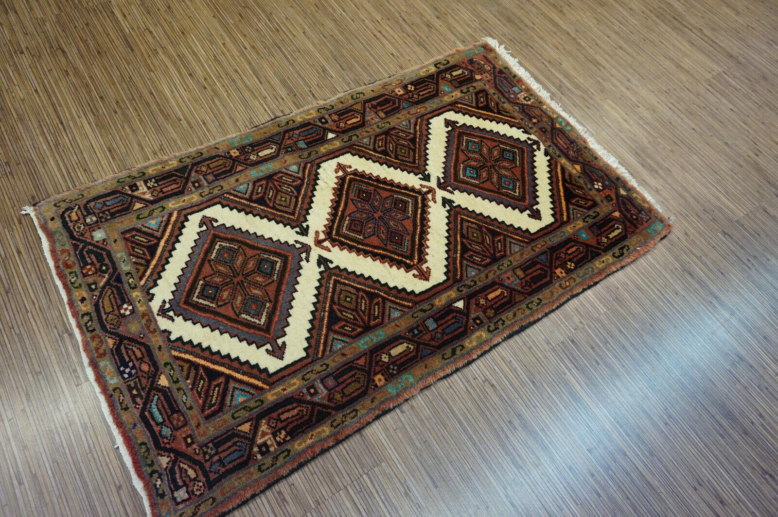 Handgefertigter Hamadan-Teppich im persischen Stil im Vintage-Stil 2,3' x 3.9', 1970er Jahre - 1D51 (Ende des 20. Jahrhunderts) im Angebot
