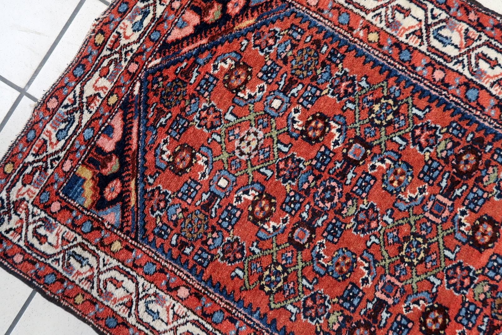 Handgefertigter Vintage-Hamadan-Teppich im persischen Stil 2.4' x 4.1', 1970er Jahre - 1C1122 (Wolle) im Angebot