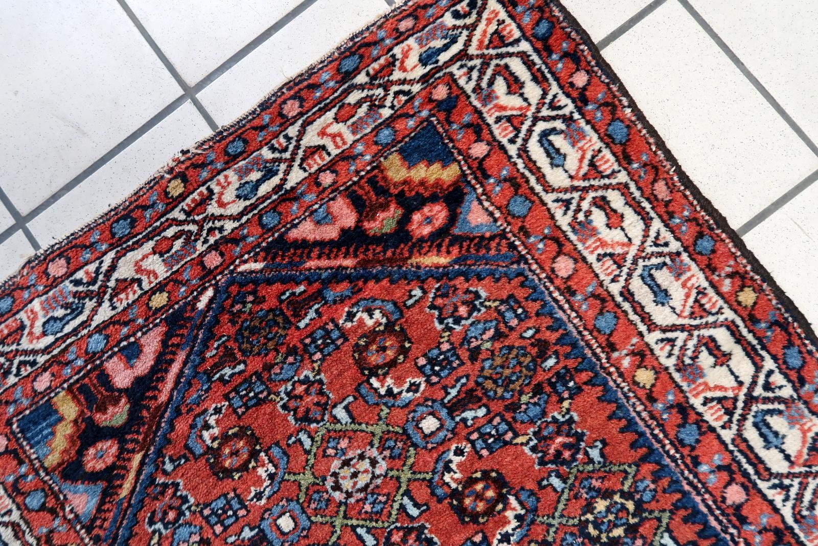 Handgefertigter Vintage-Hamadan-Teppich im persischen Stil 2.4' x 4.1', 1970er Jahre - 1C1122 im Angebot 1