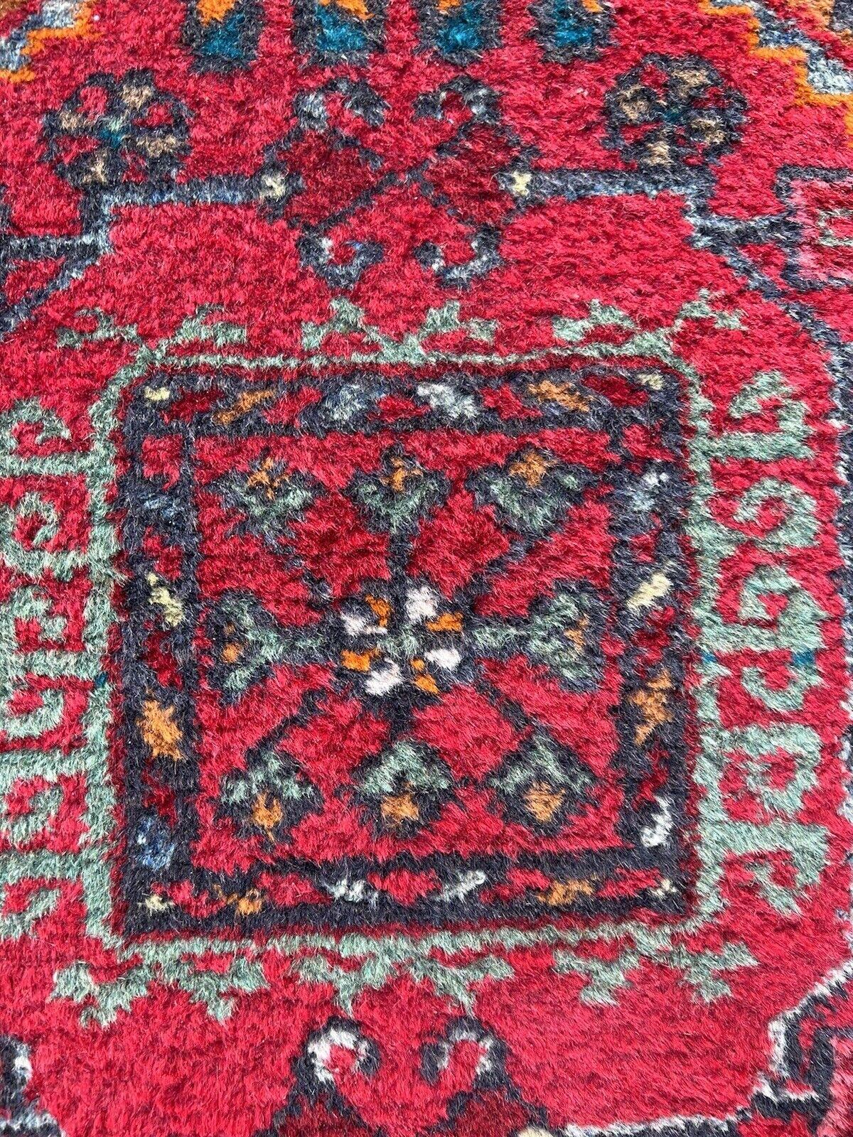 Handgefertigter Hamadan-Teppich im persischen Stil 2,7' x 4,3', 1970er Jahre - 1S60 im Zustand „Gut“ im Angebot in Bordeaux, FR