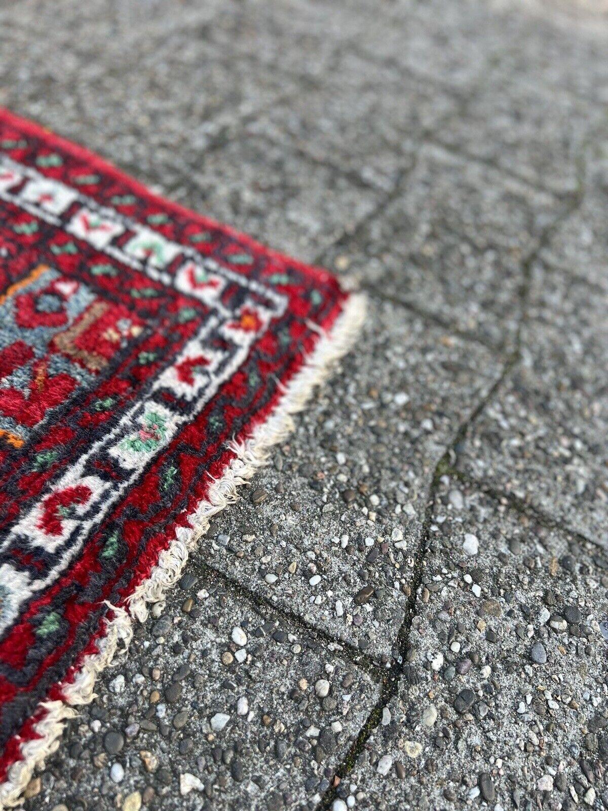 Handgefertigter Hamadan-Teppich im persischen Stil 2,7' x 4,3', 1970er Jahre - 1S60 (Wolle) im Angebot