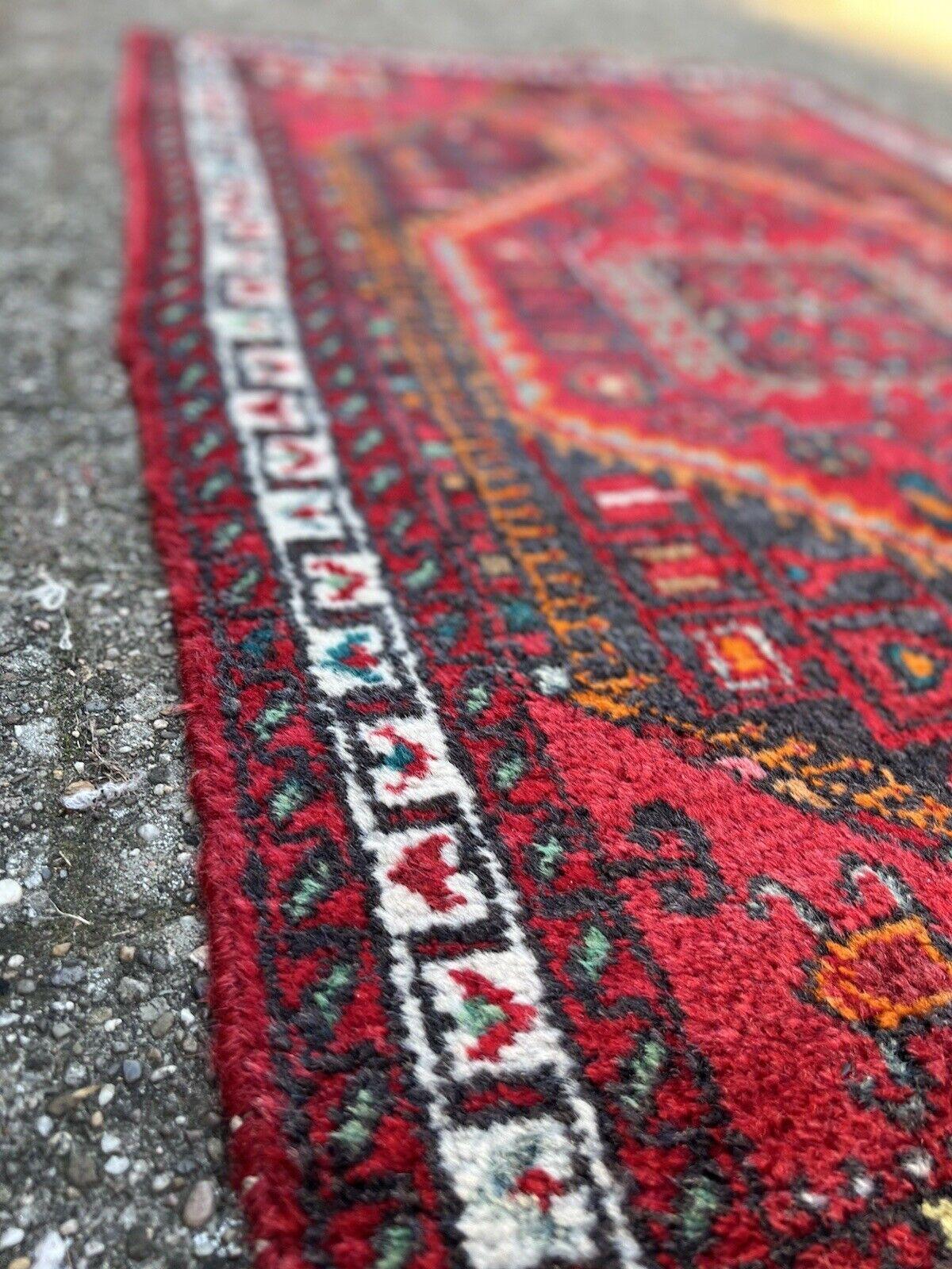 Handgefertigter Hamadan-Teppich im persischen Stil 2,7' x 4,3', 1970er Jahre - 1S60 im Angebot 1