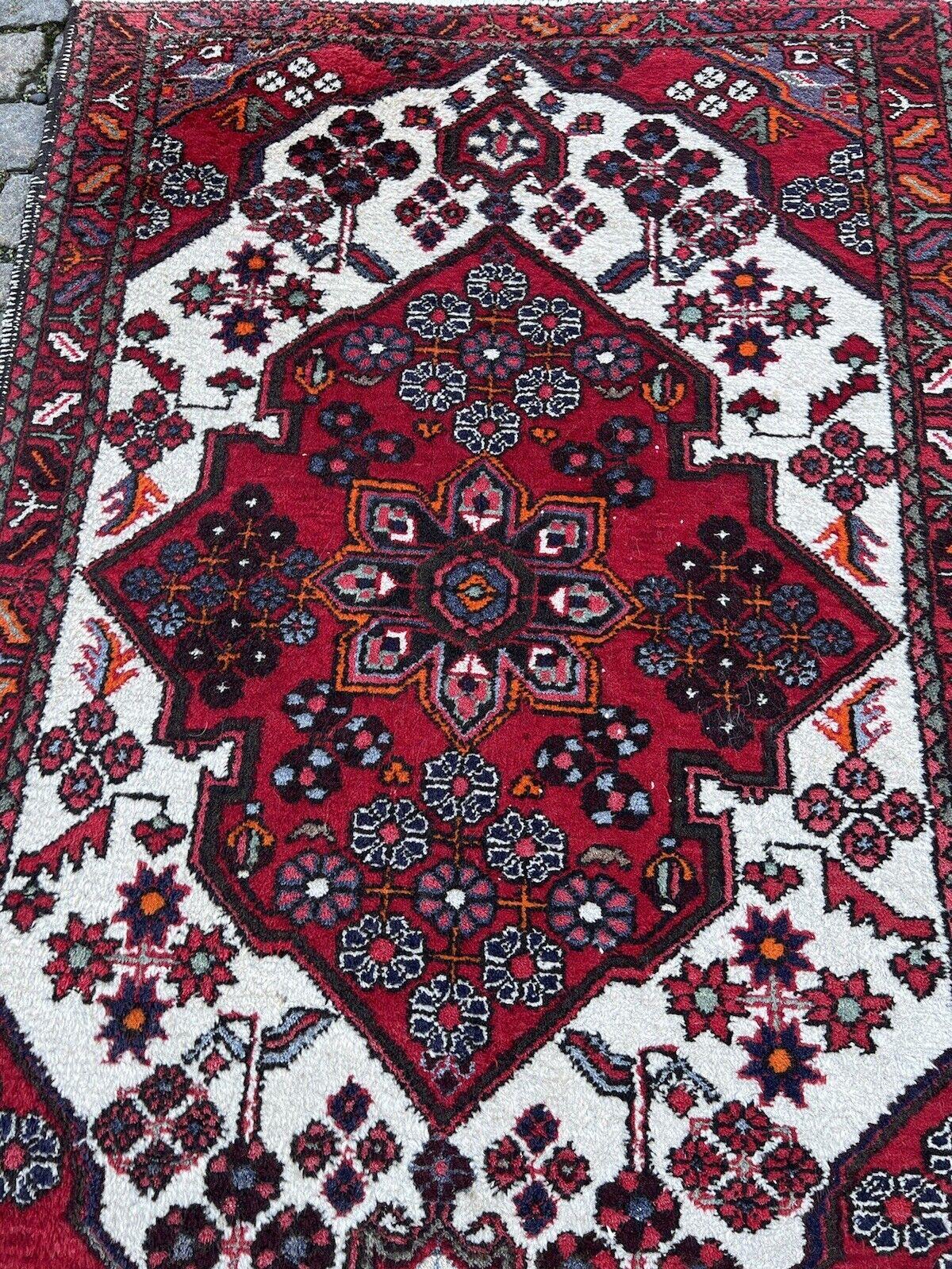 Handgefertigter Hamadan-Teppich im persischen Vintage-Stil 3.4' x 5.2', 1970er Jahre - 1S65 (Ende des 20. Jahrhunderts) im Angebot