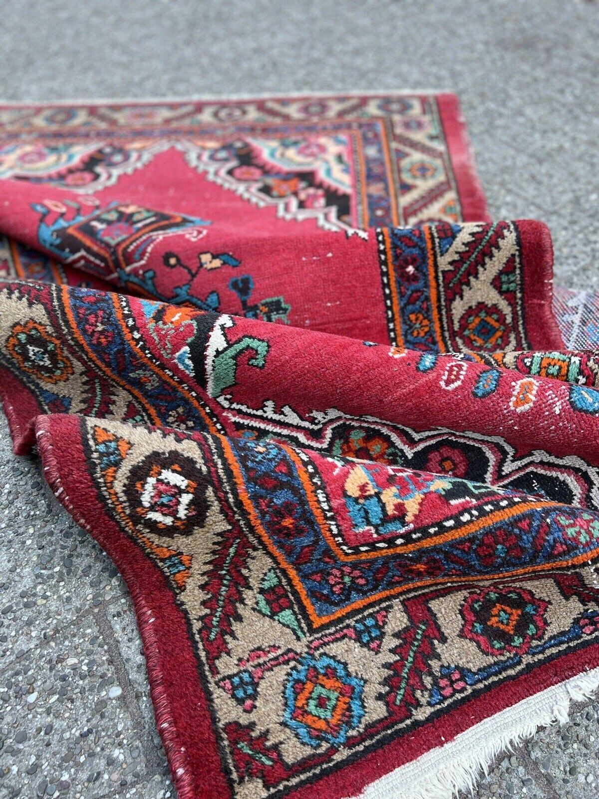 Wool Handmade Vintage Persian Style Hamadan Rug 3.8' x 6.6', 1950s - 1S48 For Sale