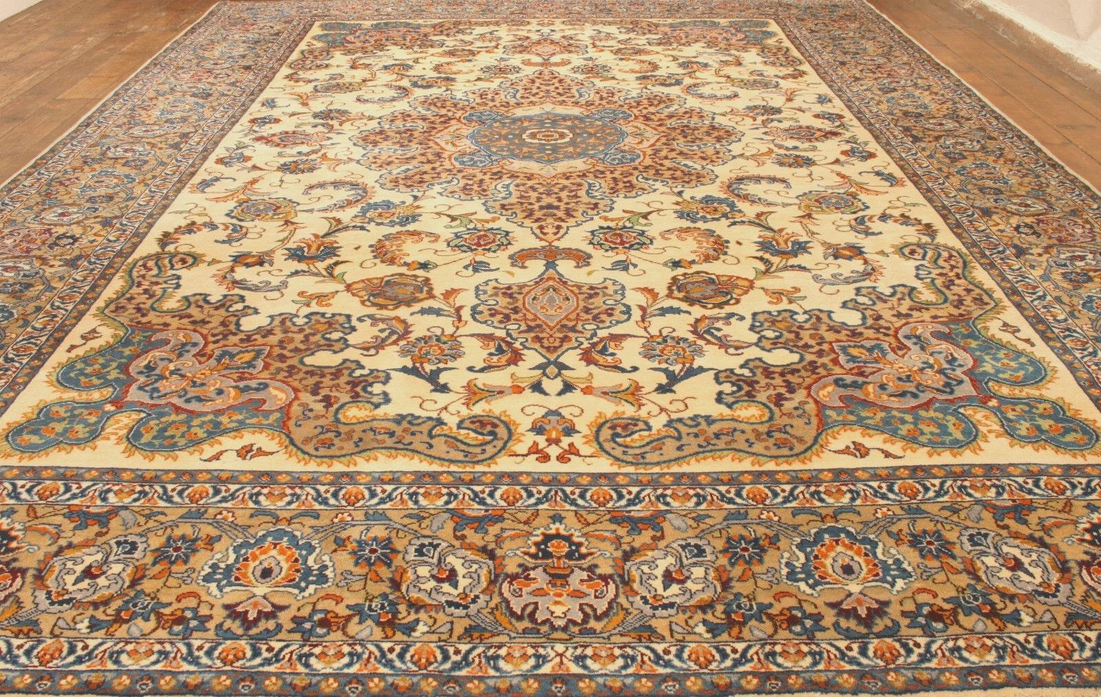 Late 20th Century Handmade Vintage Persian Style Isfahan Rug 9.9' x 13.7', 1990s - 1T45 For Sale