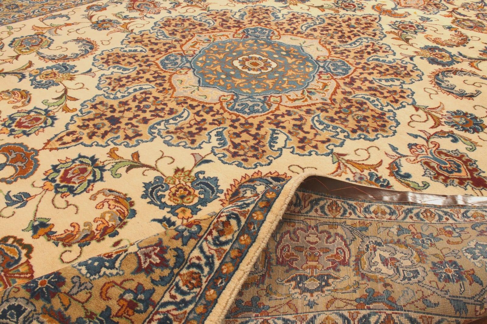 Wool Handmade Vintage Persian Style Isfahan Rug 9.9' x 13.7', 1990s - 1T45 For Sale