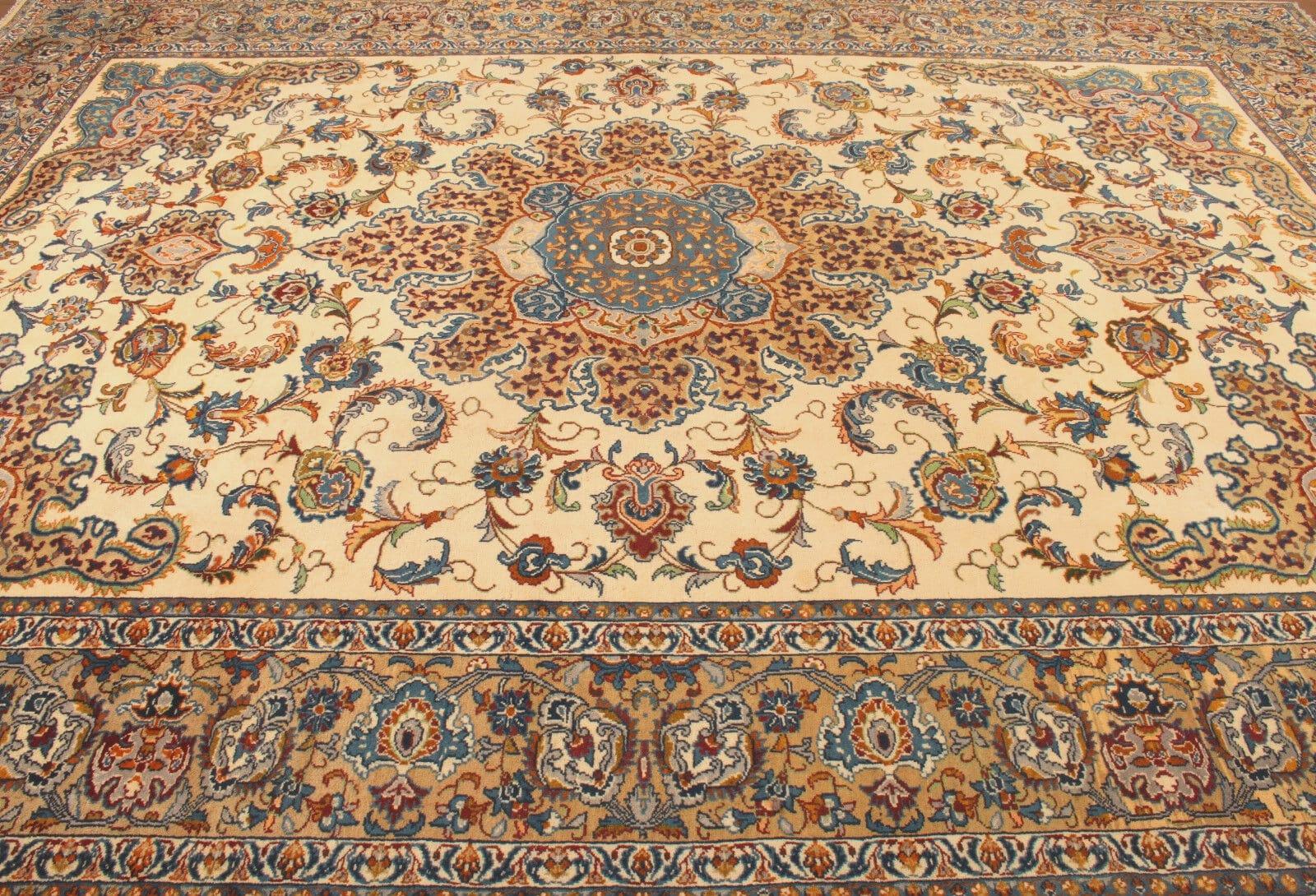 Tapis d'Ispahan de style persan vintage fait à la main 9,9' x 13,7', 1990 - 1T45 en vente 1