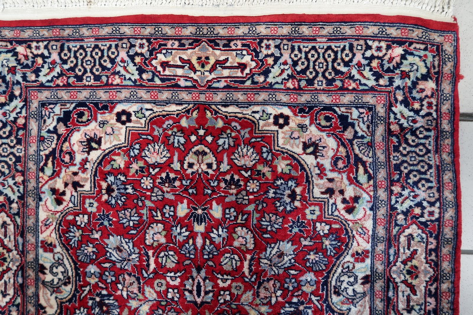 Presenting our exquisite Handmade Vintage Persian Style Kashan Runner Rug, a testament to the enduring beauty of traditional Persian craftsmanship from the 1960s. In its original good condition, this rug exudes authenticity and charm.

Measuring at