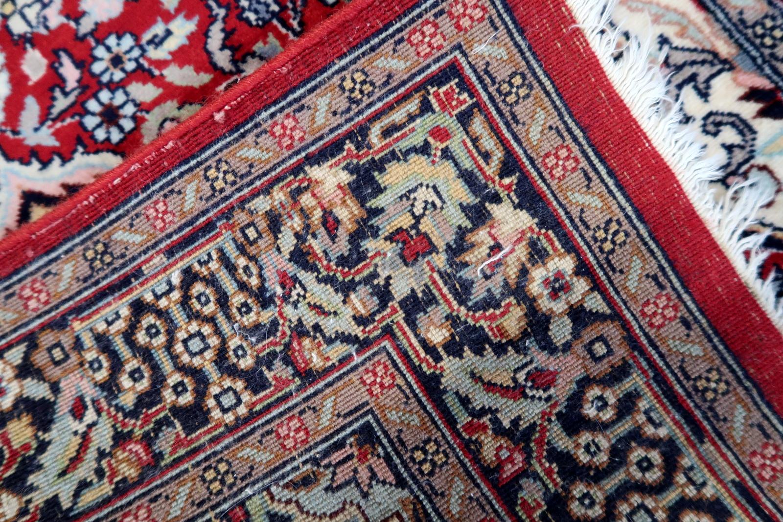 Handmade Vintage Persian Style Kashan Runner Rug 2.4' x 5.8, 1960s - 1C1107 For Sale 4