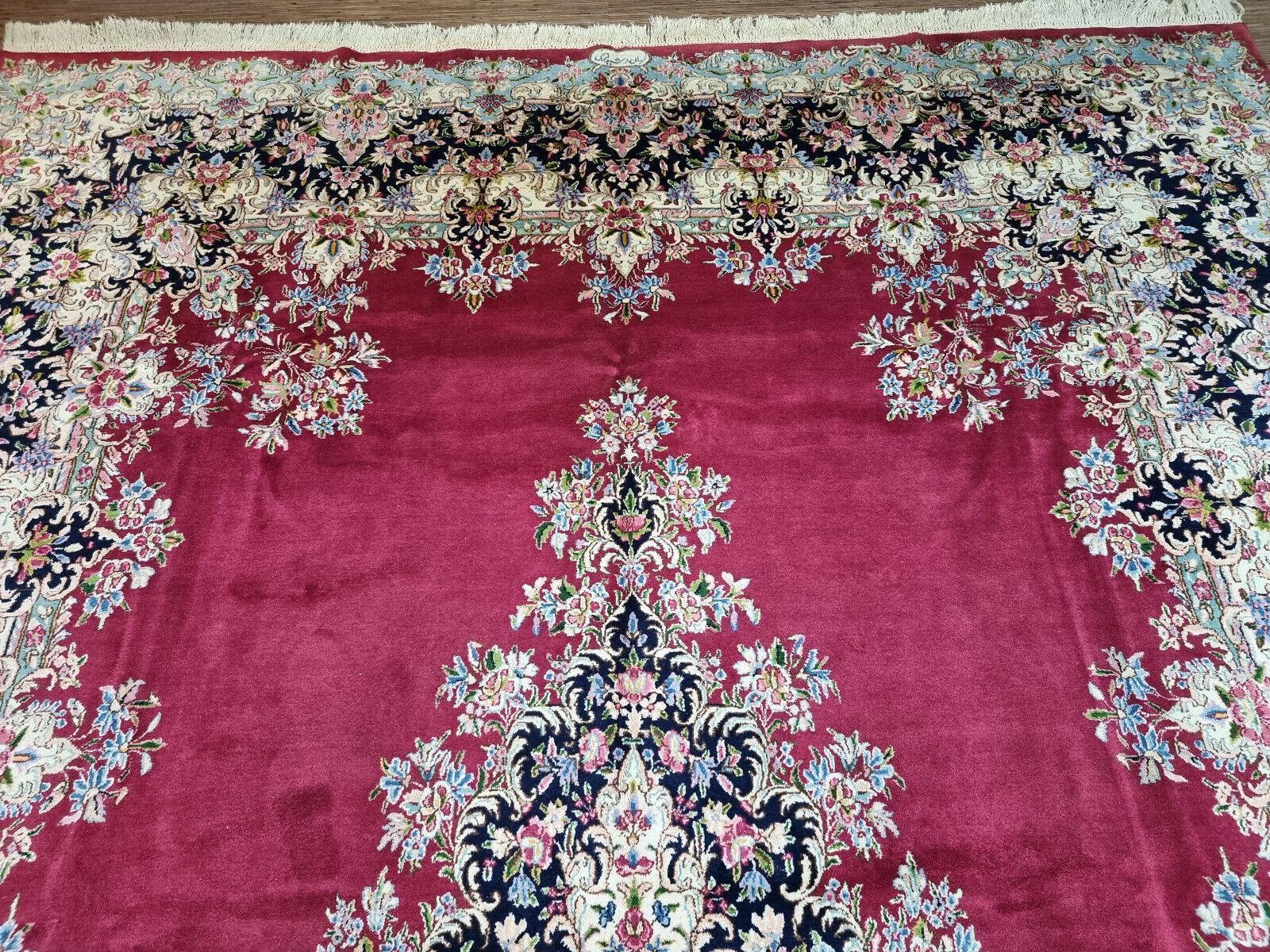 Handgefertigter Kerman-Teppich im persischen Vintage-Stil 10.1' x 13.1', 1970er Jahre - 1D73 (Ende des 20. Jahrhunderts) im Angebot