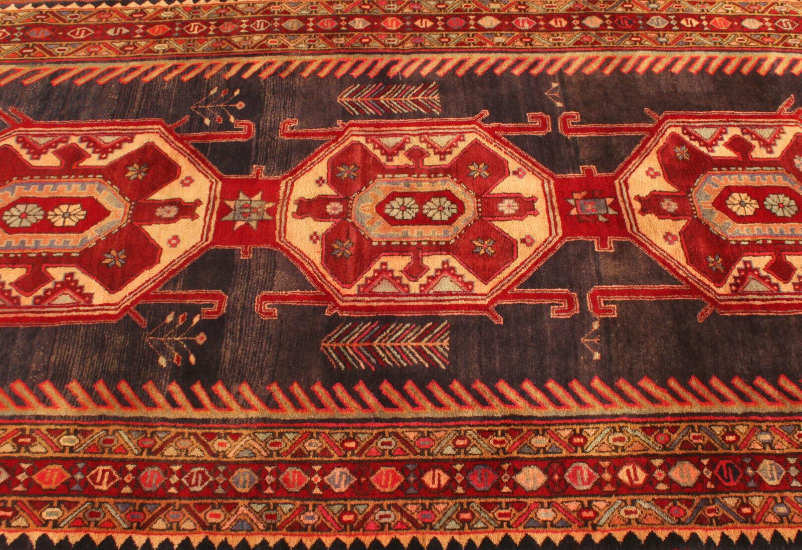 Handmade Vintage Persian Style Malayer Rug 4.2' x 10.7', 1970s - 1T23 For Sale 1