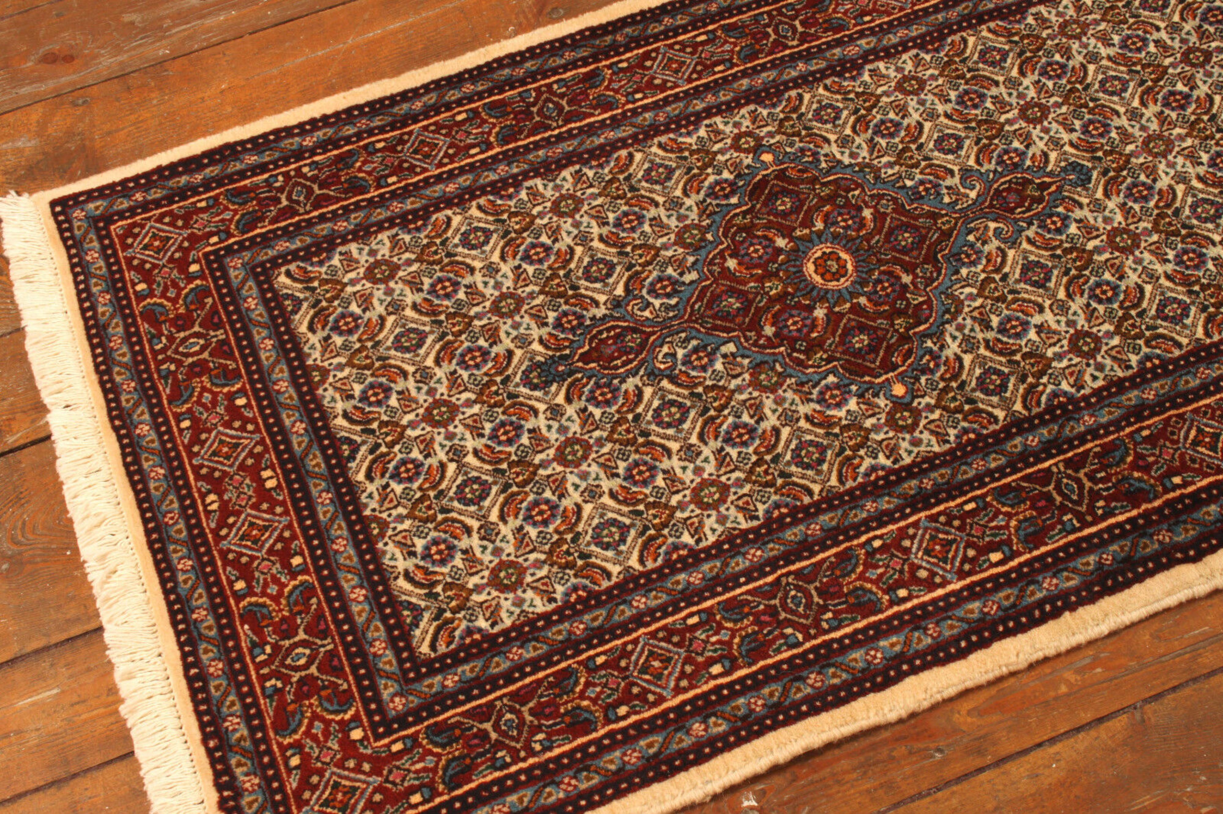 Handmade Vintage Persian Style Moud Runner Rug 2.6' x 9.6', 1980s - 1T51 For Sale 1