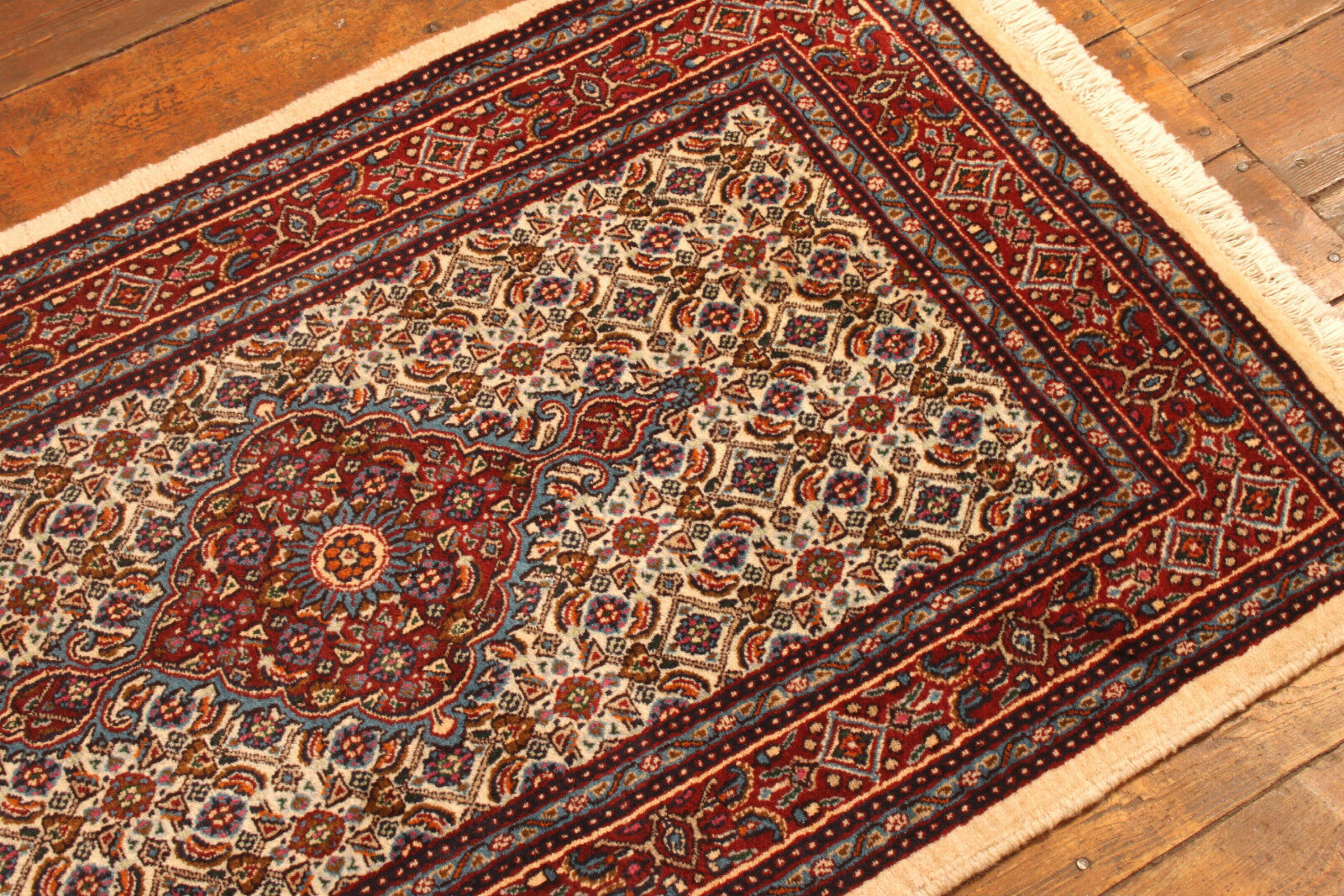 Handmade Vintage Persian Style Moud Runner Rug 2.6' x 9.6', 1980s - 1T51 For Sale 3