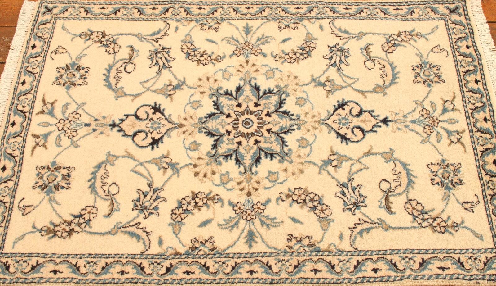 Fin du 20e siècle Tapis Nain de style persan vintage fait à la main 2,9' x 4.4', 1990 - 1T19 en vente