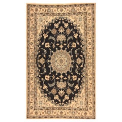 Tapis Nain de style persan vintage fait à la main, 4' x 6,7', 1970 - 1T13