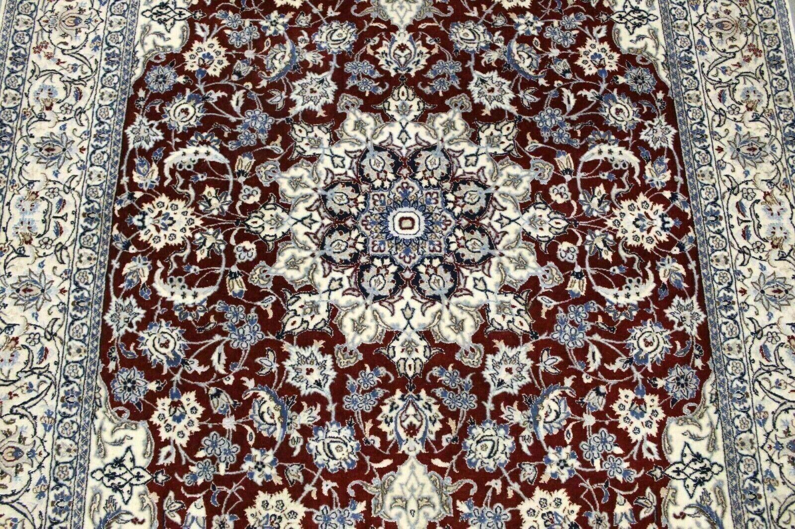 Handgefertigter Nain-Teppich im persischen Stil im Vintage-Stil 4.1' x 6.3', 1970er Jahre - 1K43 (Handgeknüpft) im Angebot