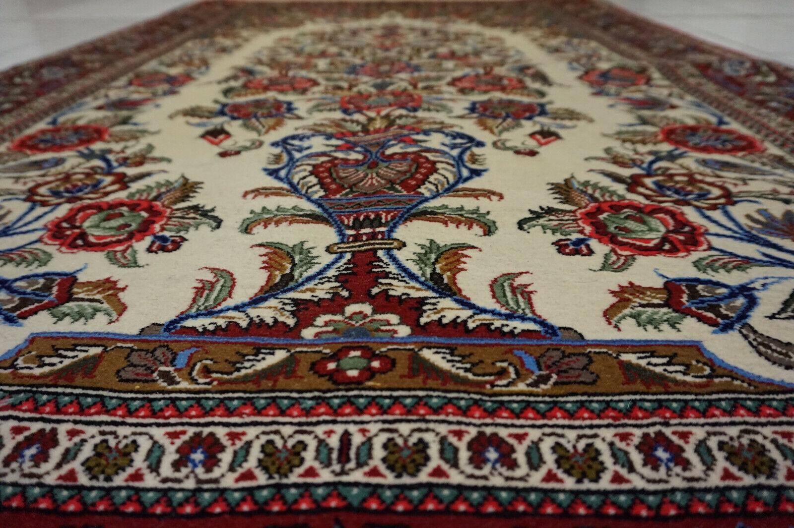 Handgefertigter Qum-Gebetteppich im persischen Vintage-Stil 3.4' x 5,4', 1970er Jahre - 1D49 im Angebot 5
