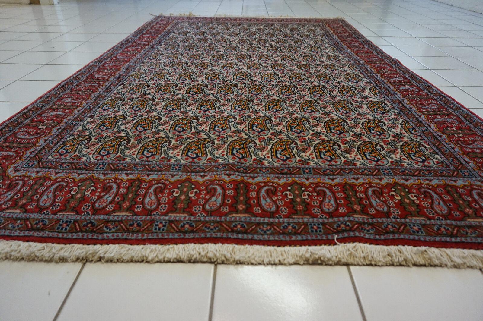 Handmade Vintage Persian Style Qum Rug 4.3' x 6.9', 1960s - 1D47 In Good Condition In Bordeaux, FR
