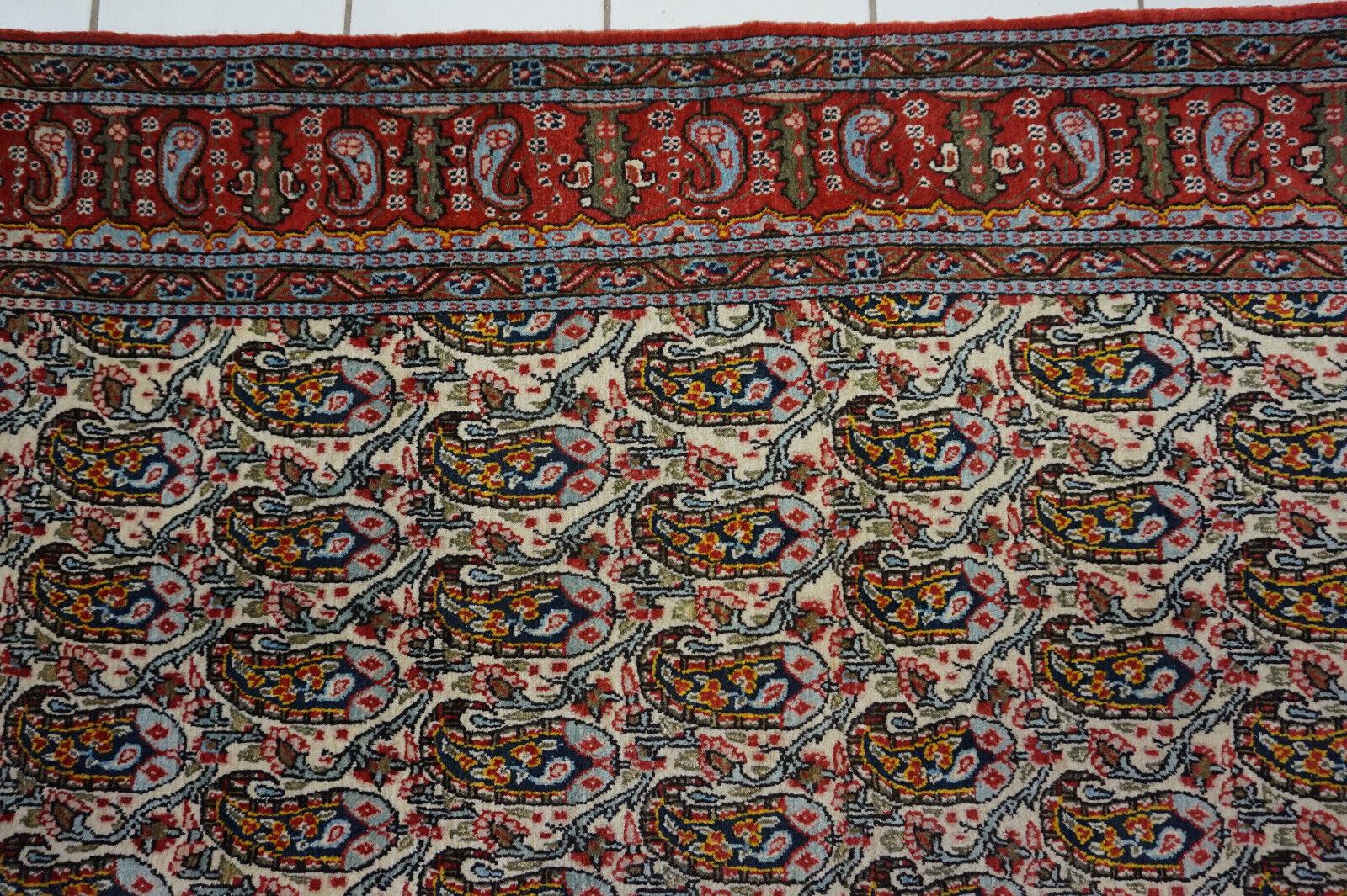 Handmade Vintage Persian Style Qum Rug 4.3' x 6.9', 1960s - 1D47 1