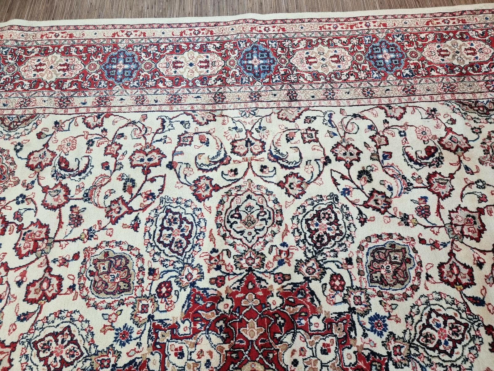 Handmade Vintage Persian Style Sarouk Oversize Rug 10.4' x 13.2', 1970s - 1D67 For Sale 1