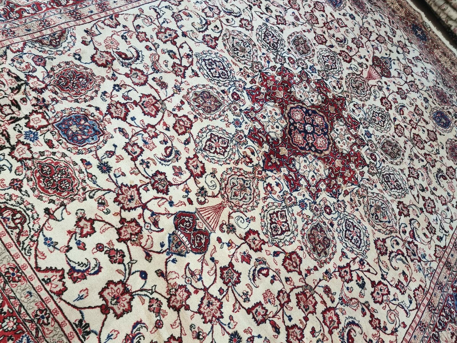 Handgefertigter Sarouk Oversize-Teppich im persischen Vintage-Stil 10.4' x 13,2', 1970er Jahre - 1D67 im Angebot 3