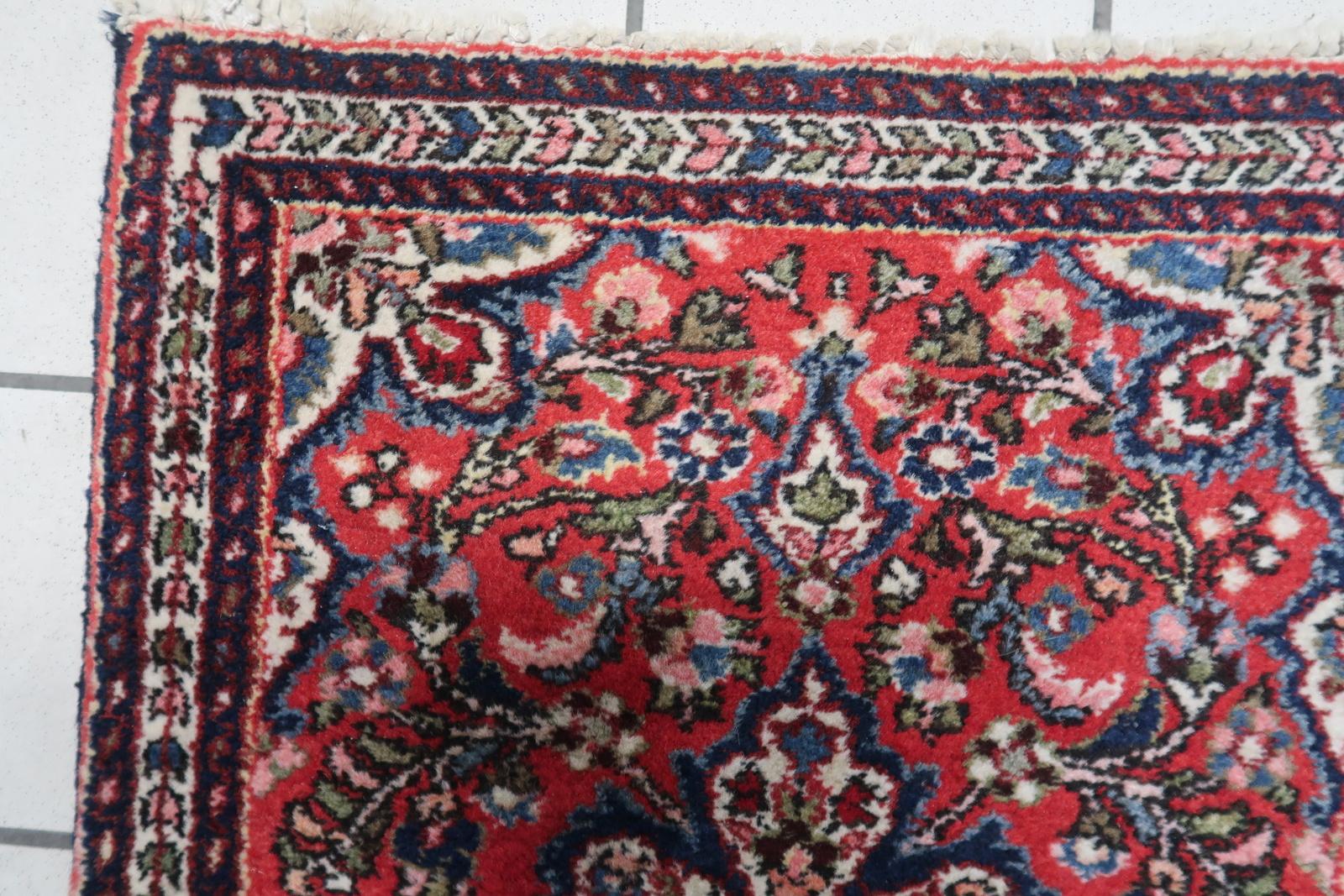 Chinese Handmade Vintage Persian Style Sarouk Rugб 1960s - 1C1075 For Sale