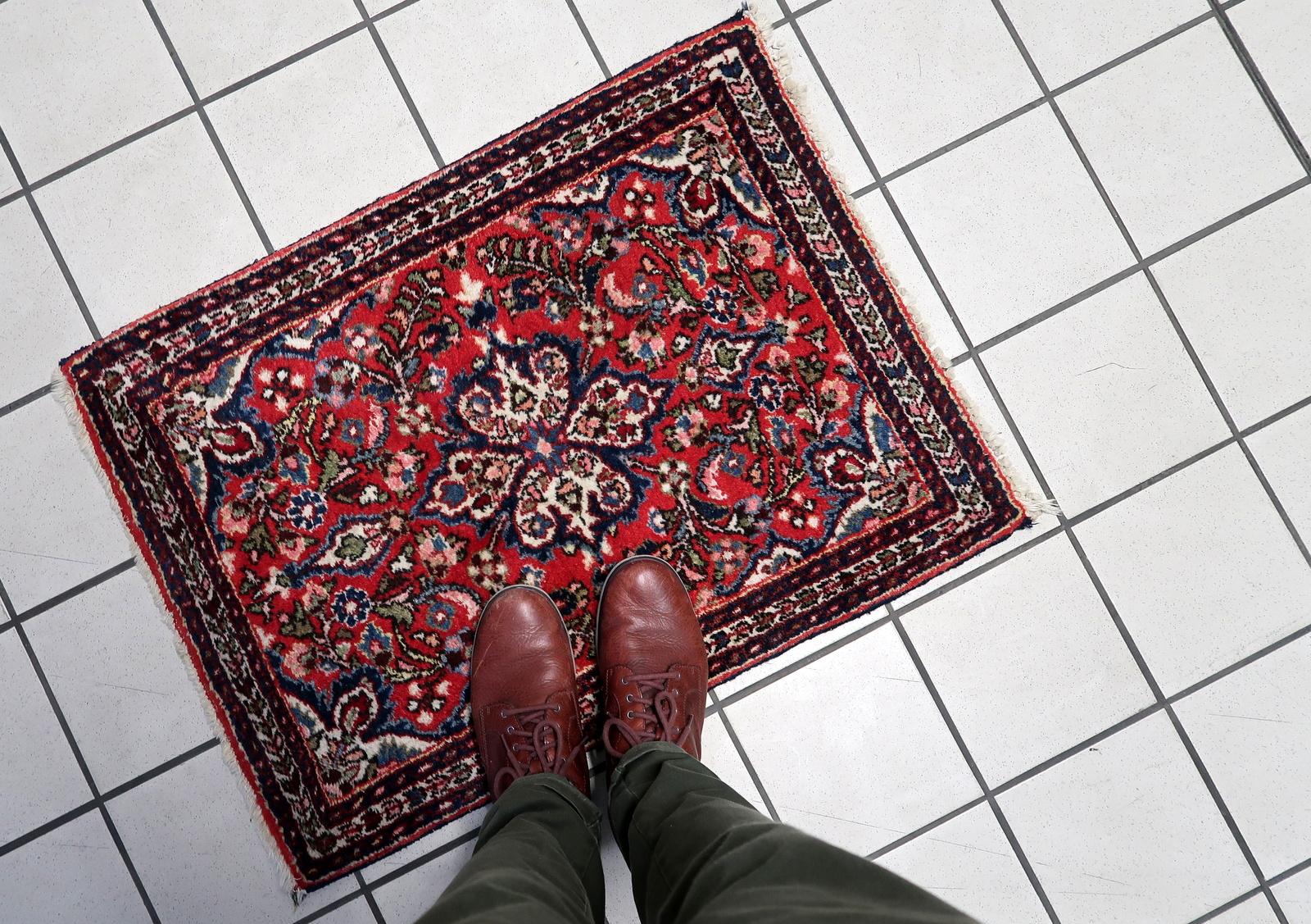 Handgefertigter Sarouk-Teppich im persischen Stil, 1960er Jahre - 1C1075 im Angebot 1