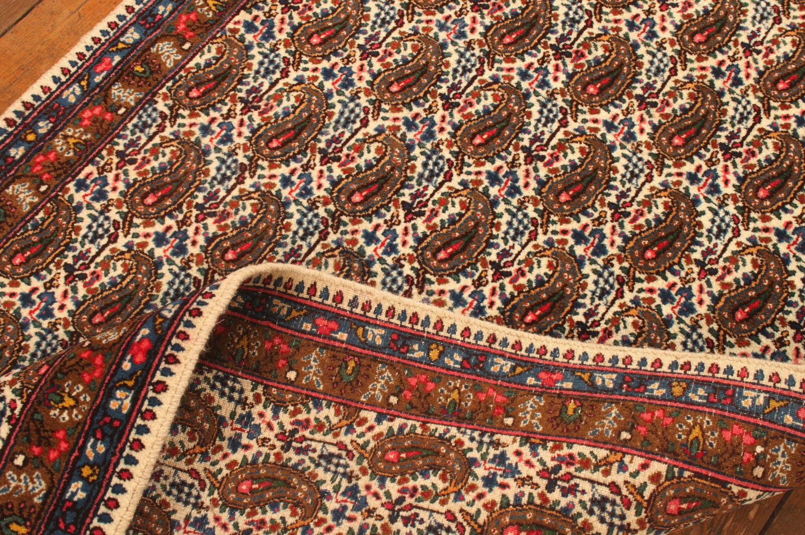 Handmade Vintage Persian Style Senneh Runner Rug 3.4' x 10.1', 1970s - 1T43 For Sale 4