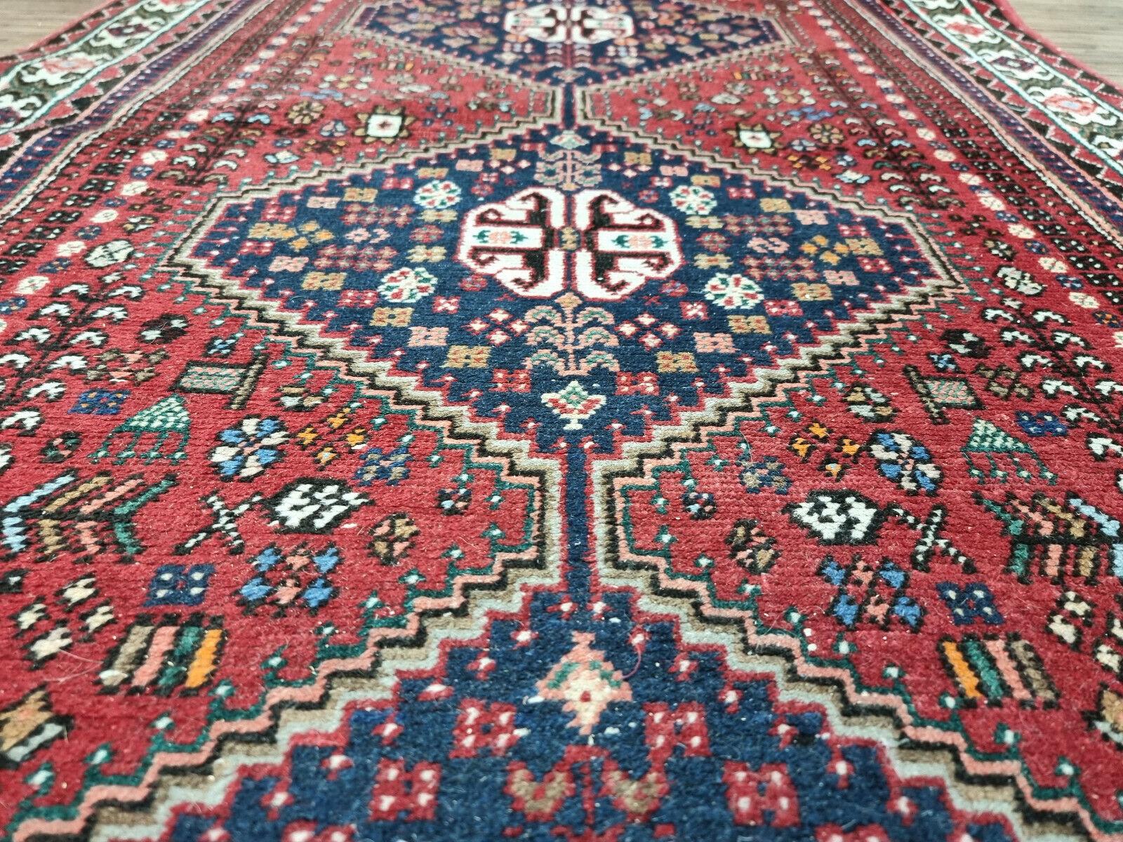 Handmade Vintage Persian Style Shiraz Rug 3.1' x 9.2', 1960s - 1D99 For Sale 4