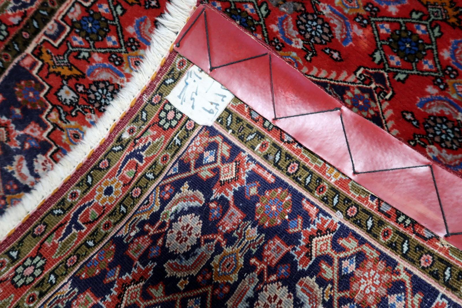 Handmade Vintage Persian Style Tabriz Rug 1960s - 1C1076 For Sale 1