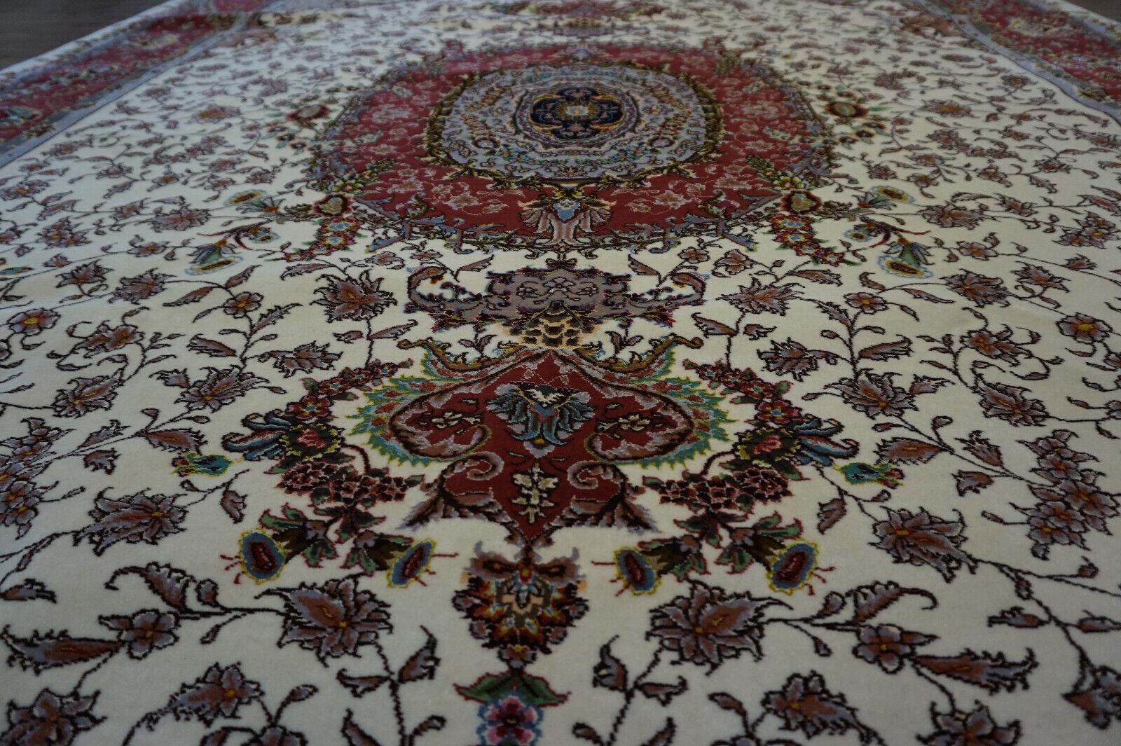 Handmade Vintage Persian Style Tabriz Rug With Silk 6.5' x 10', 1980s - 1D63 For Sale 5