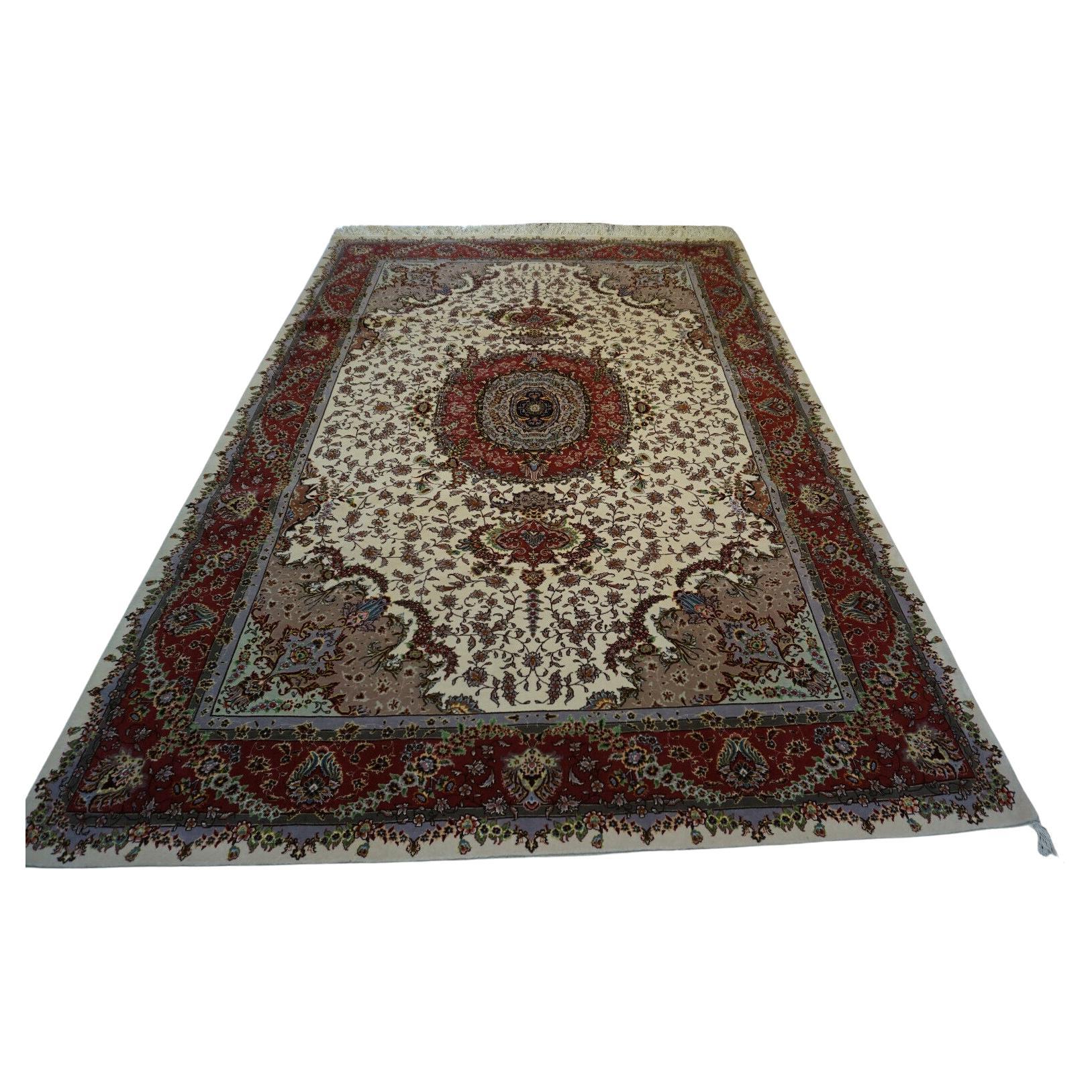 Handmade Vintage Persian Style Tabriz Rug With Silk 6.5' x 10', 1980s - 1D63 For Sale