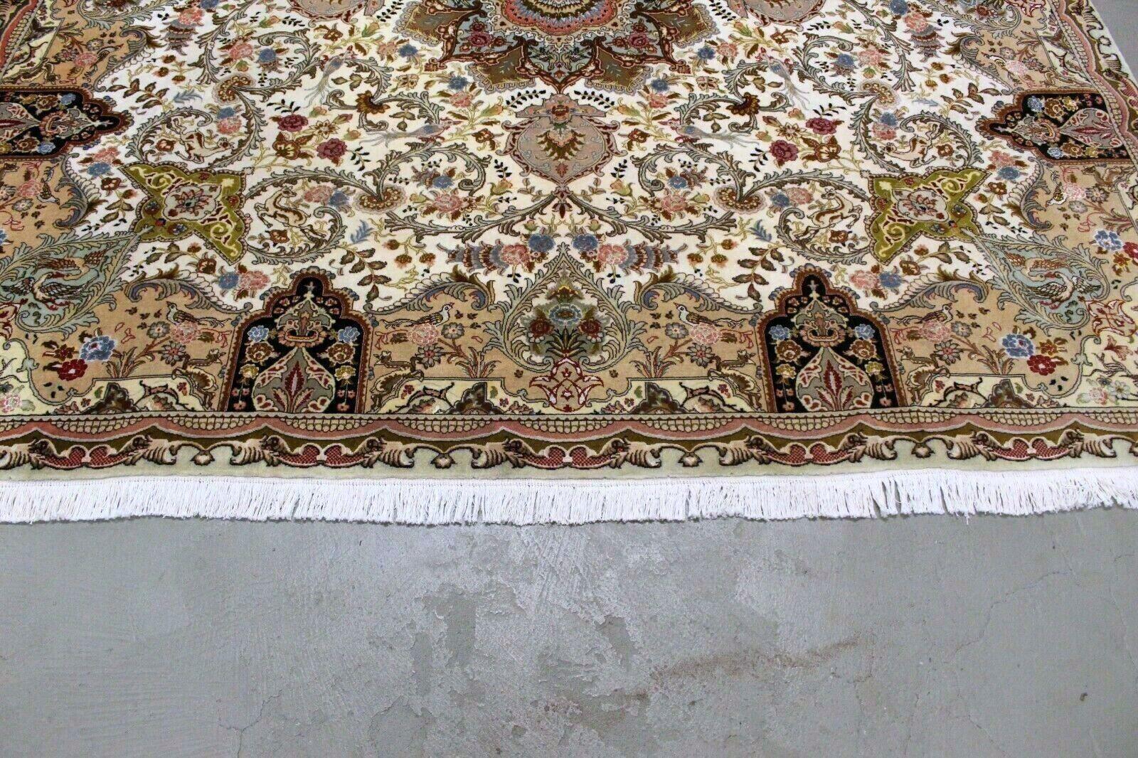 Handmade Vintage Persian Style Tabriz Rug With Silk 8.2' x 8.2', 1970s - 1K48 For Sale 2