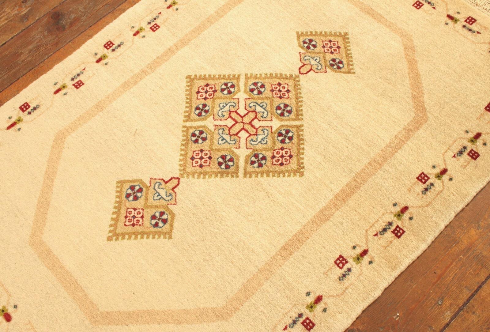 Here’s a product description for the Handmade Vintage Persian Style Yalameh Rug:

Handmade Vintage Persian Style Yalameh Rug (3.4’ x 4.9’)

Step into the rich tapestry of Persian heritage with our Handmade Vintage Persian Style Yalameh Rug. Crafted