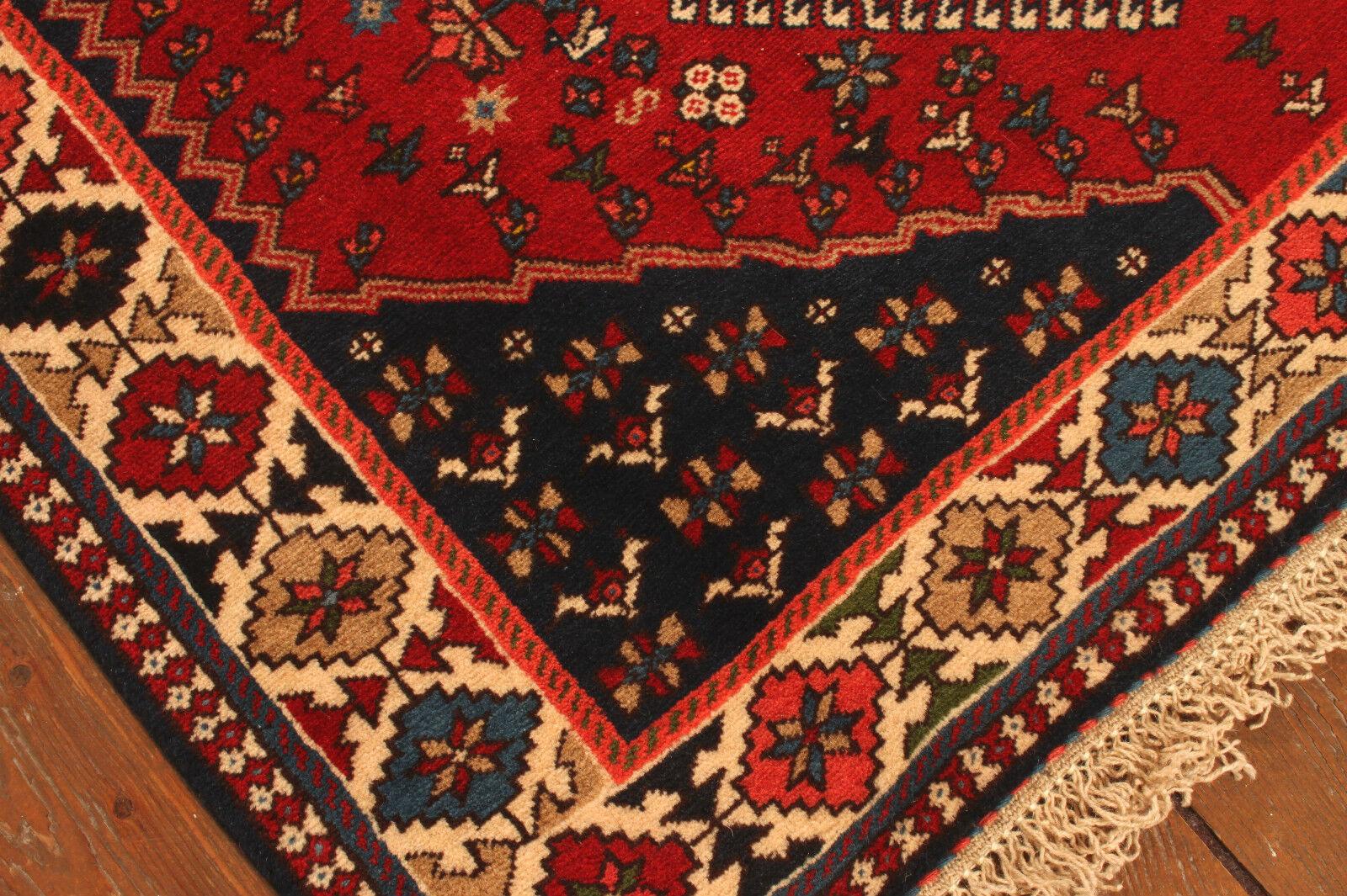 Handgefertigter Yalameh-Teppich im persischen Vintage-Stil 3.4' x 5.2', 1990er Jahre - 1T22 im Zustand „Gut“ im Angebot in Bordeaux, FR