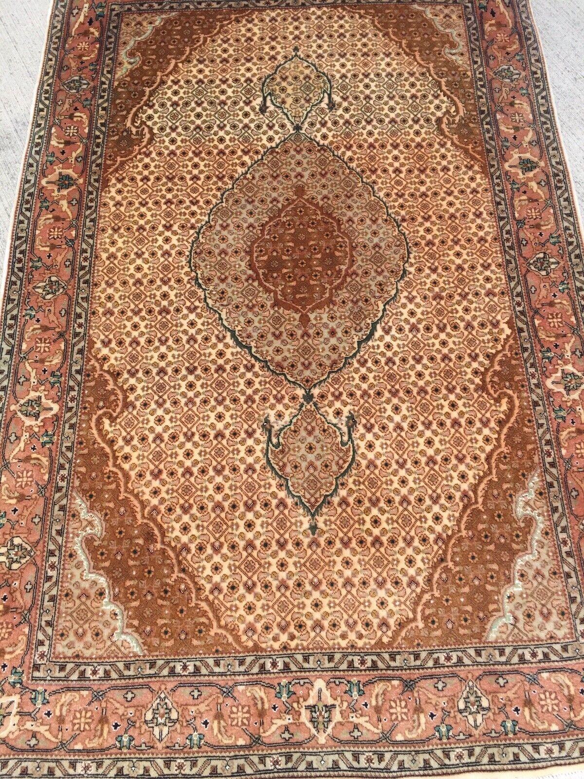 Fin du 20e siècle Tapis Persan Tabriz Vintage fait main 3.3' x 5.2' 1970s - 3K04 en vente