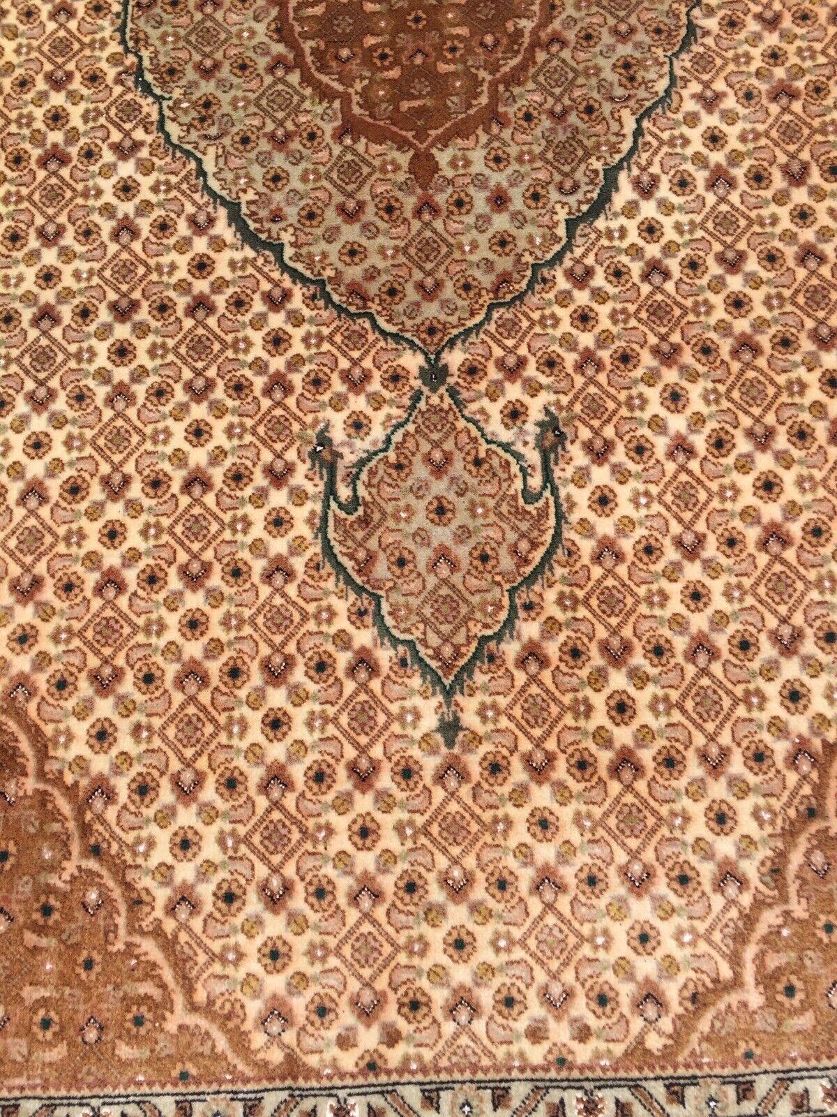 Tapis Persan Tabriz Vintage fait main 3.3' x 5.2' 1970s - 3K04 en vente 1